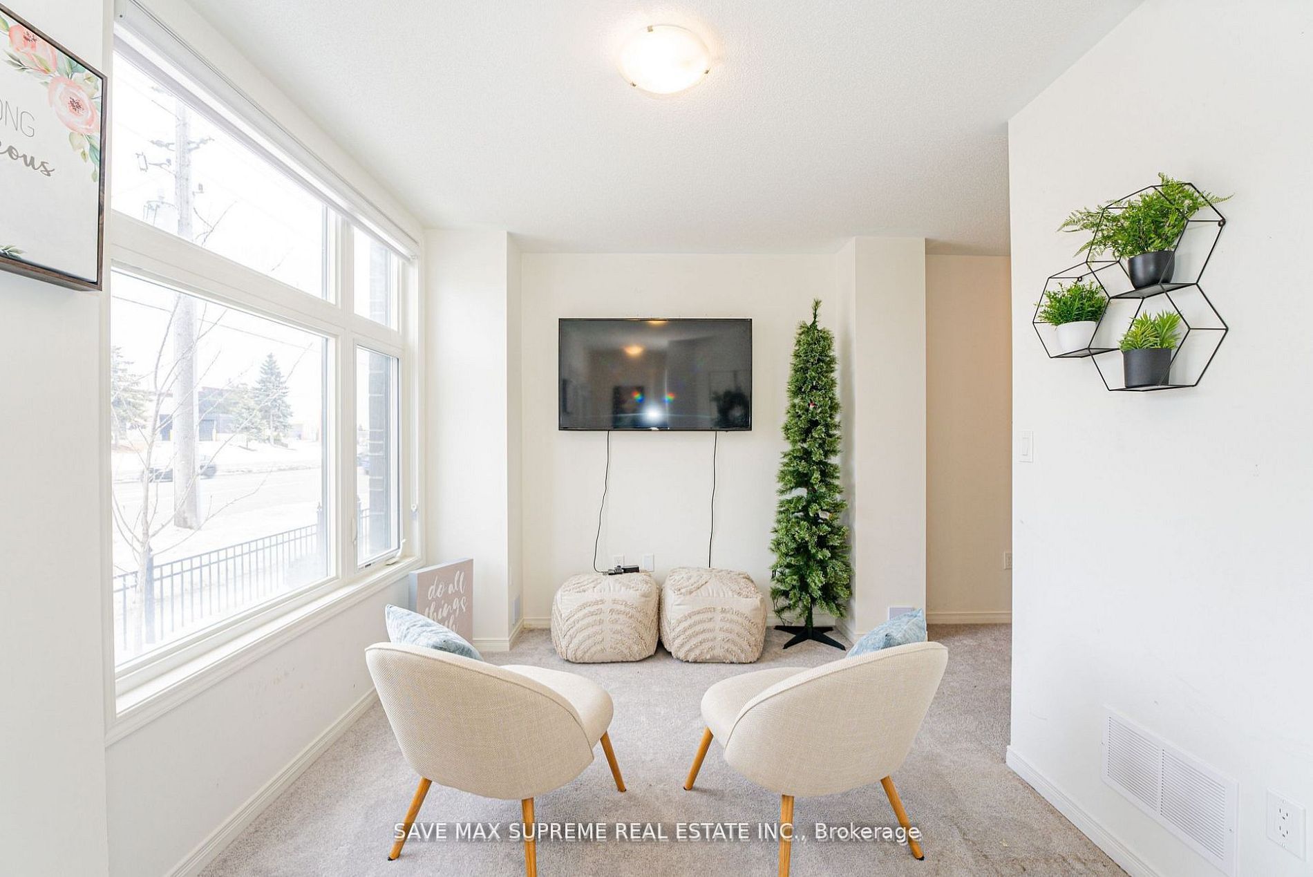 1397 Coral Springs Path Property Photo 8