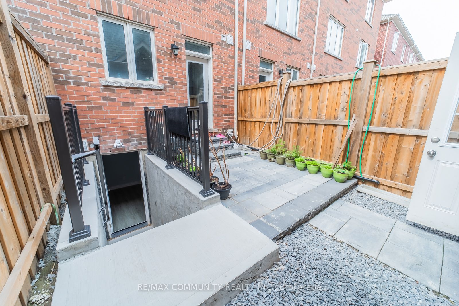 59 Jolly Way Property Photo 3