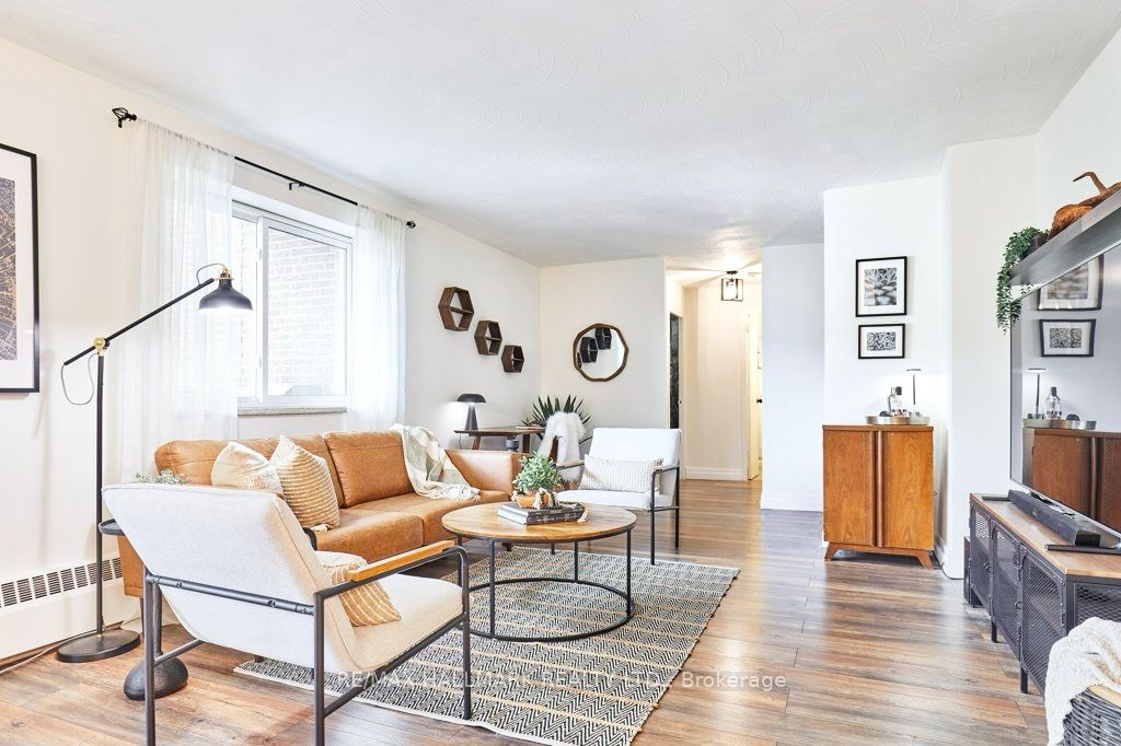 #401 - 800 Kennedy Road Property Photo 1