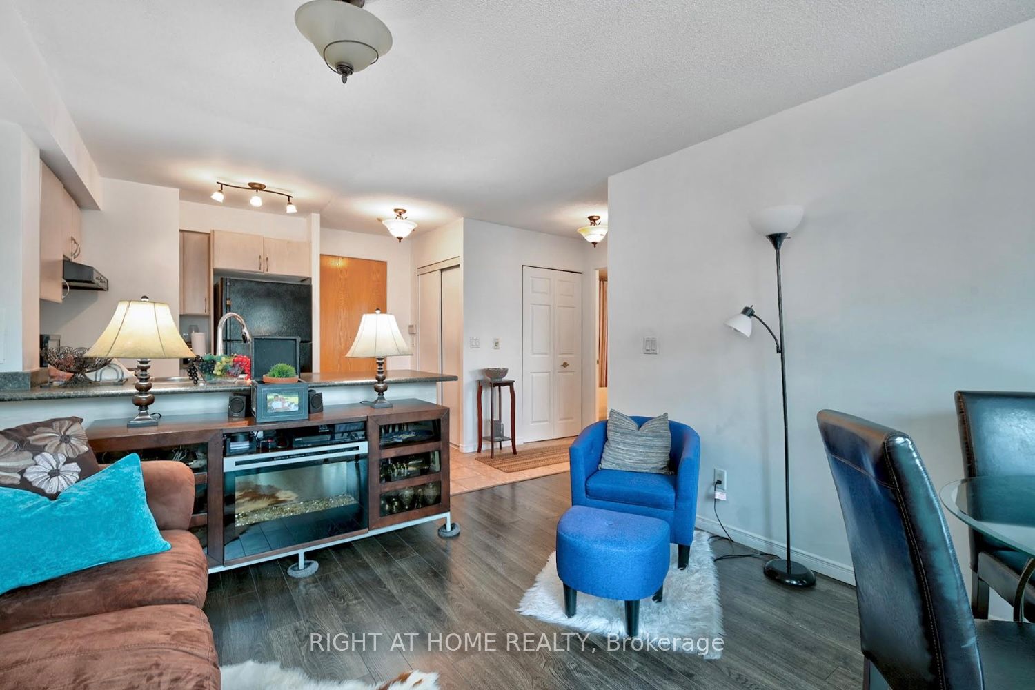 #216 - 340 Watson Street Property Photo 19