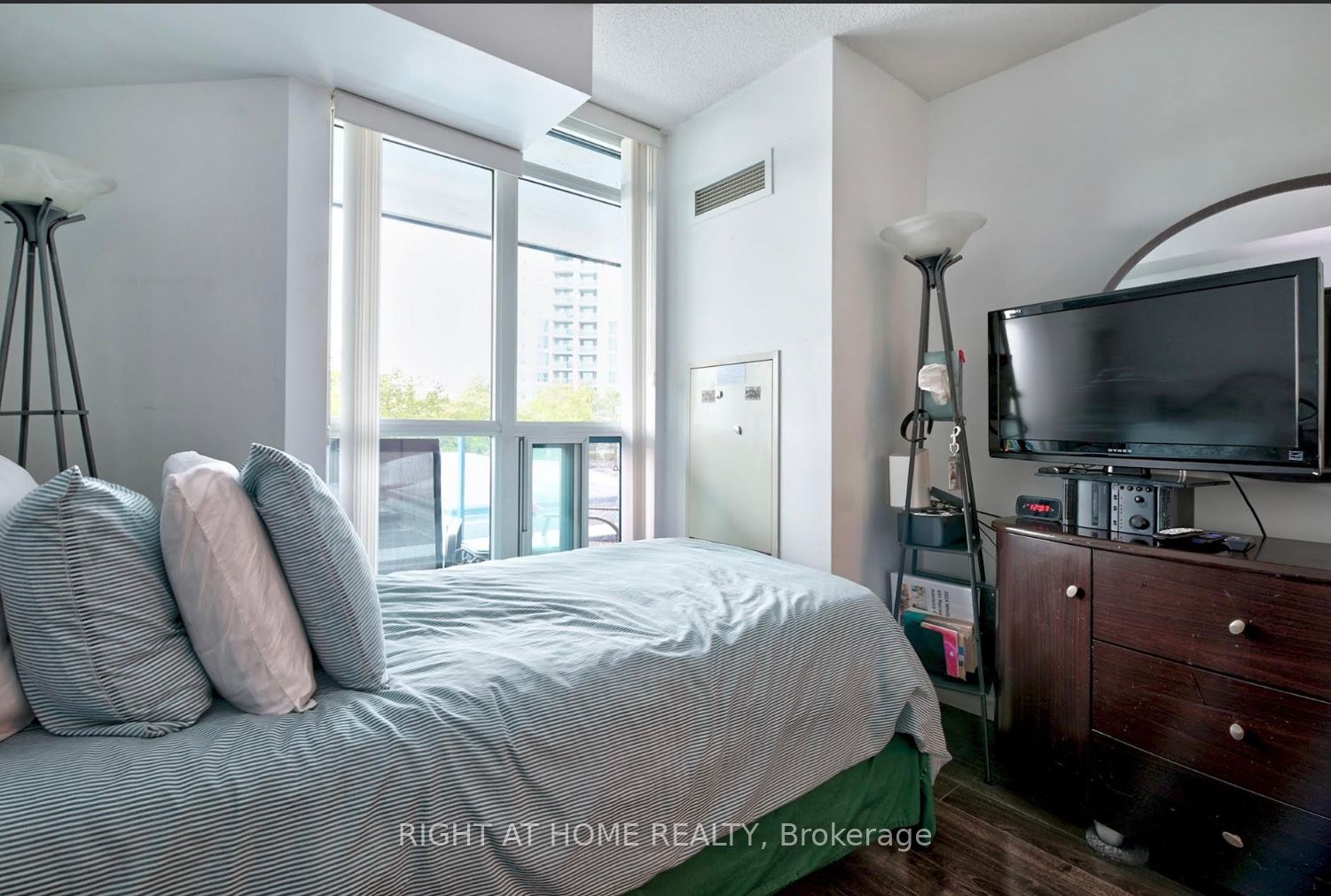 #216 - 340 Watson Street Property Photo 21