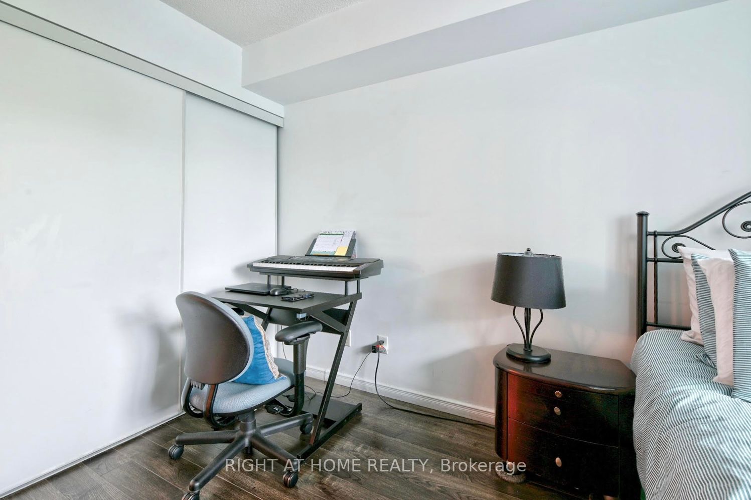 #216 - 340 Watson Street Property Photo 22