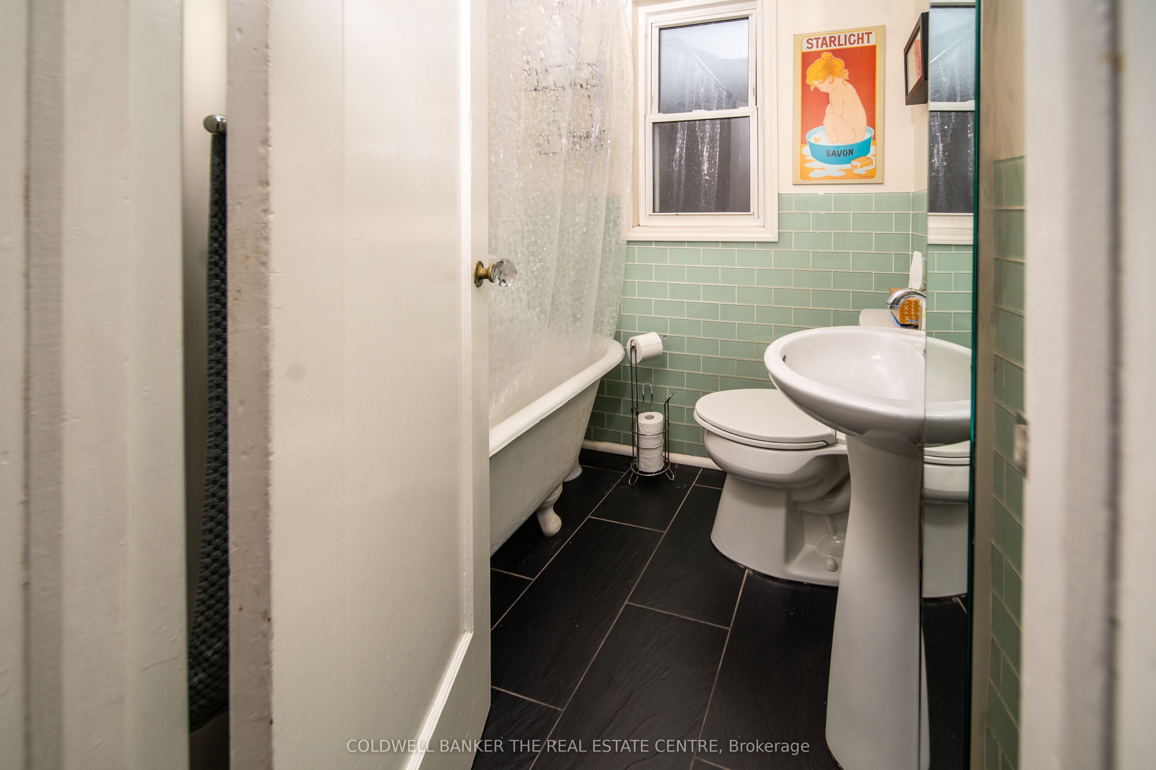 503 Scarborough Road Property Photo 15