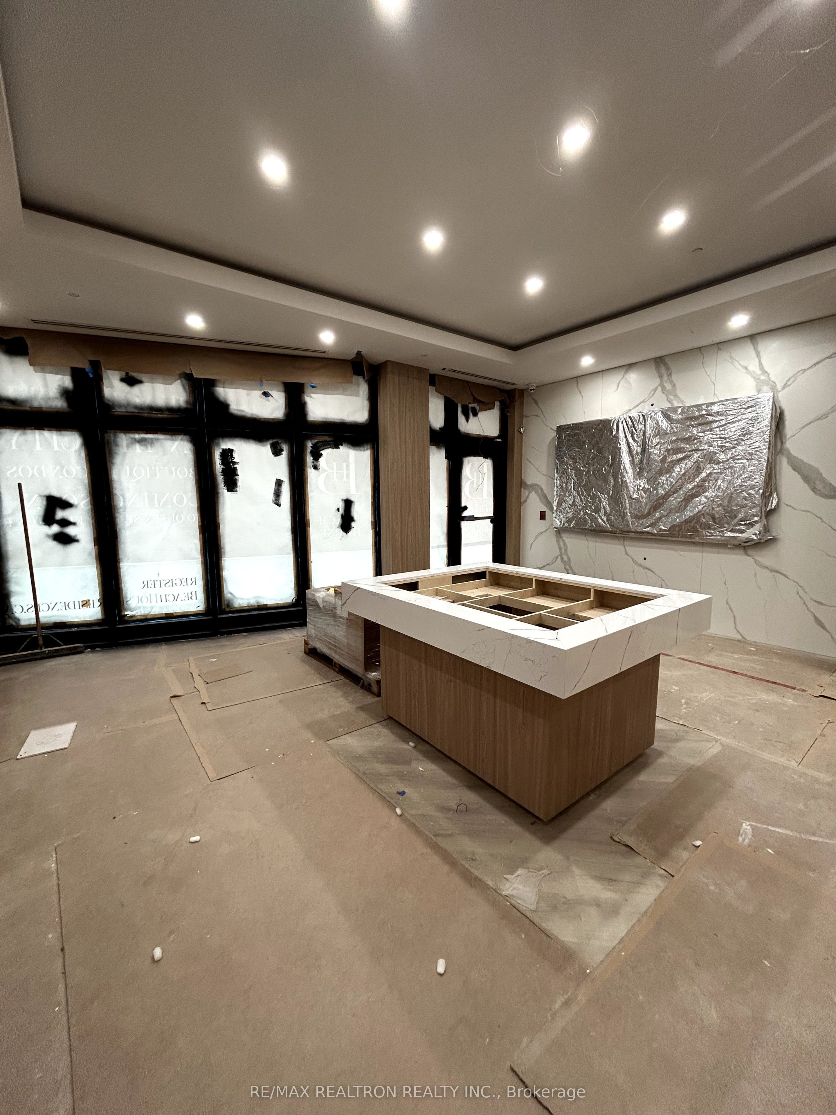 1815 Queen Street Property Photo 6