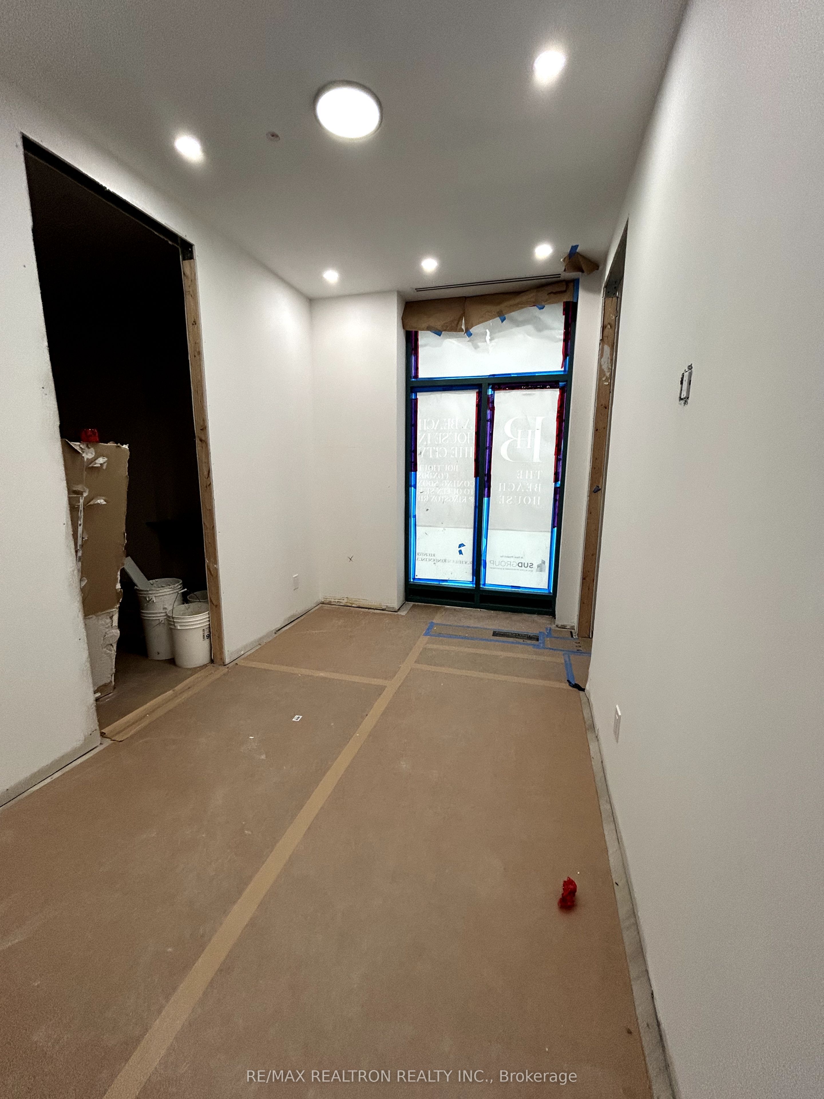 1815 Queen Street Property Photo 8