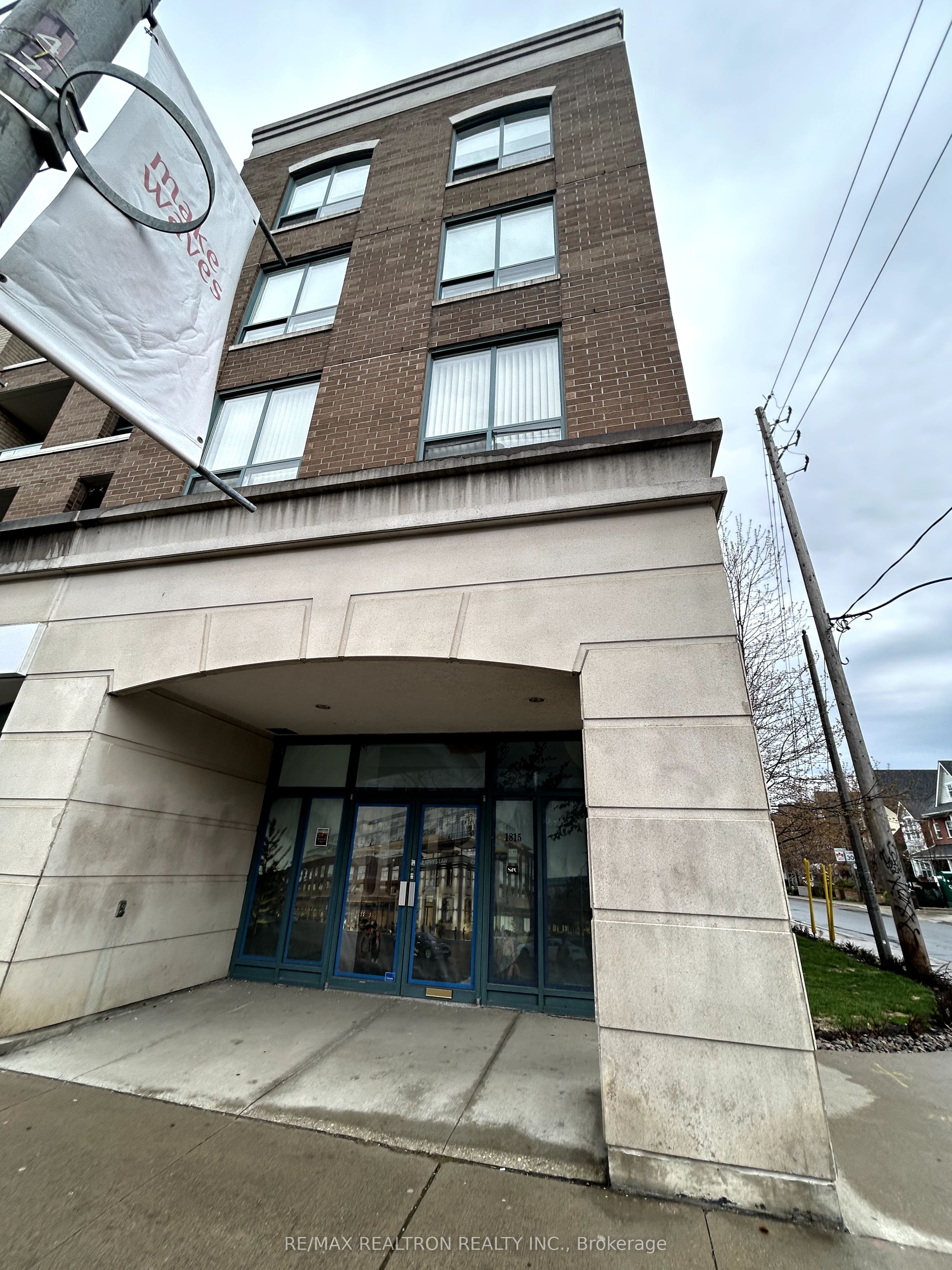 1815 Queen Street Property Photo 12