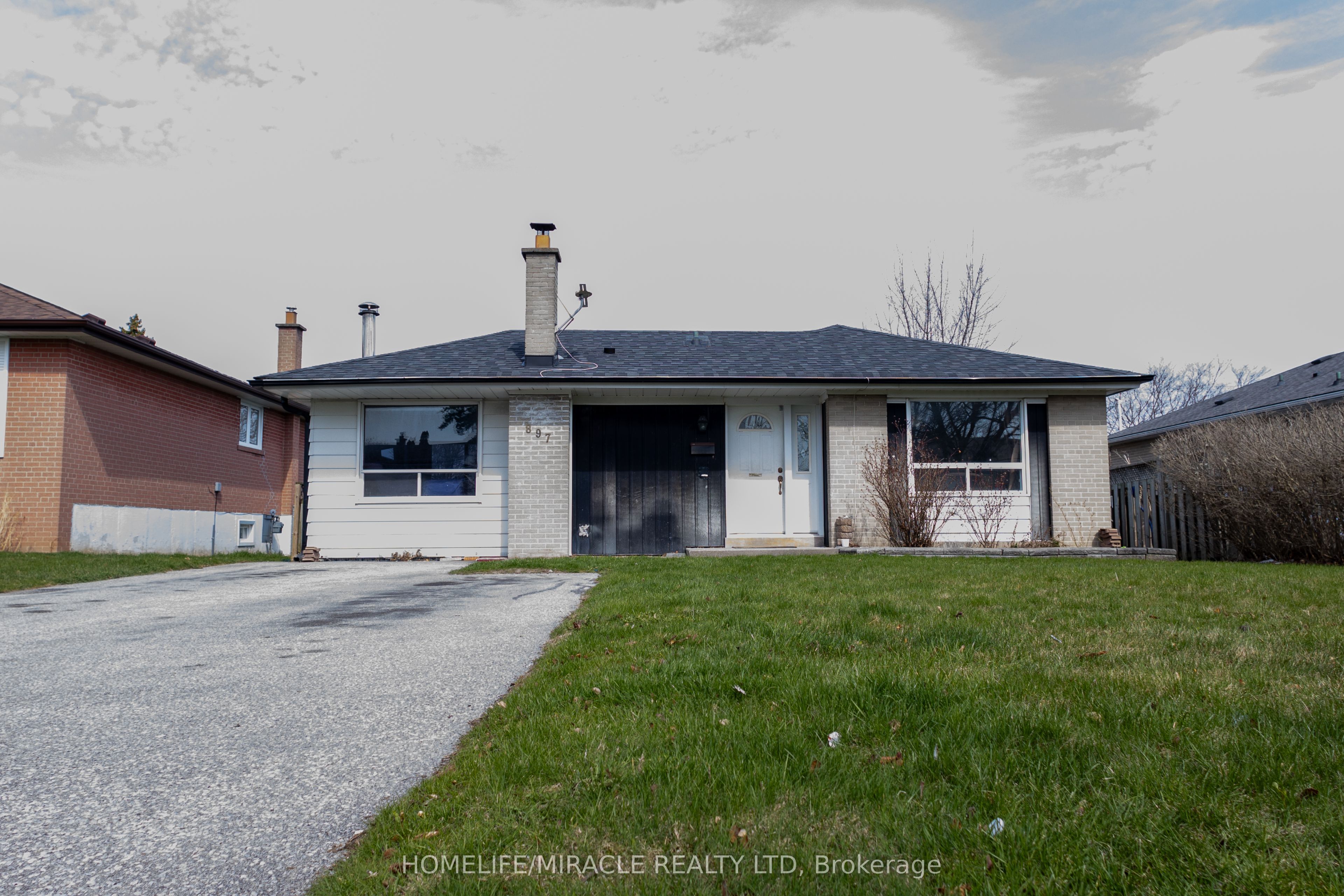 897 Antonio Street Property Photo 2