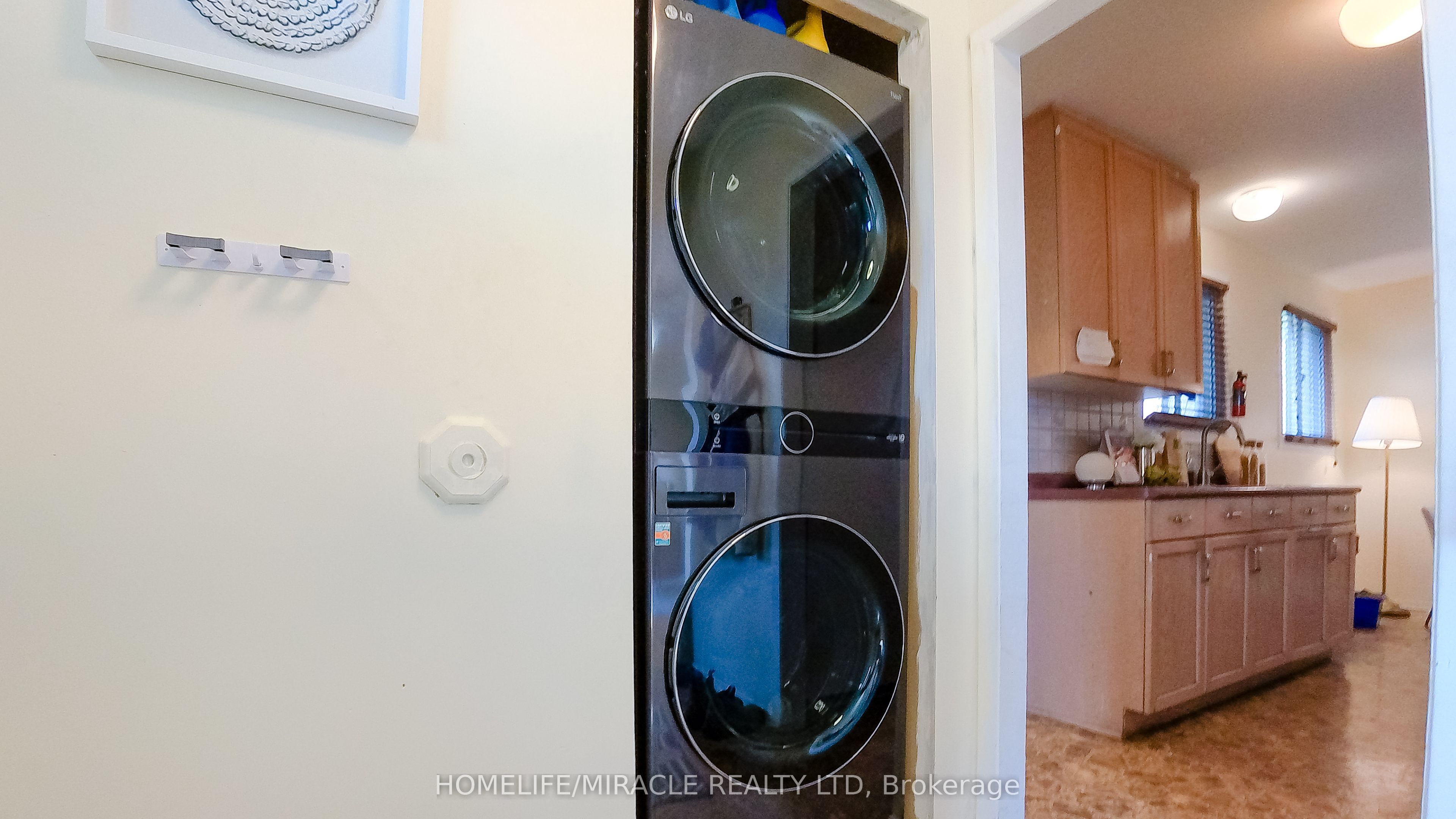 897 Antonio Street Property Photo 28