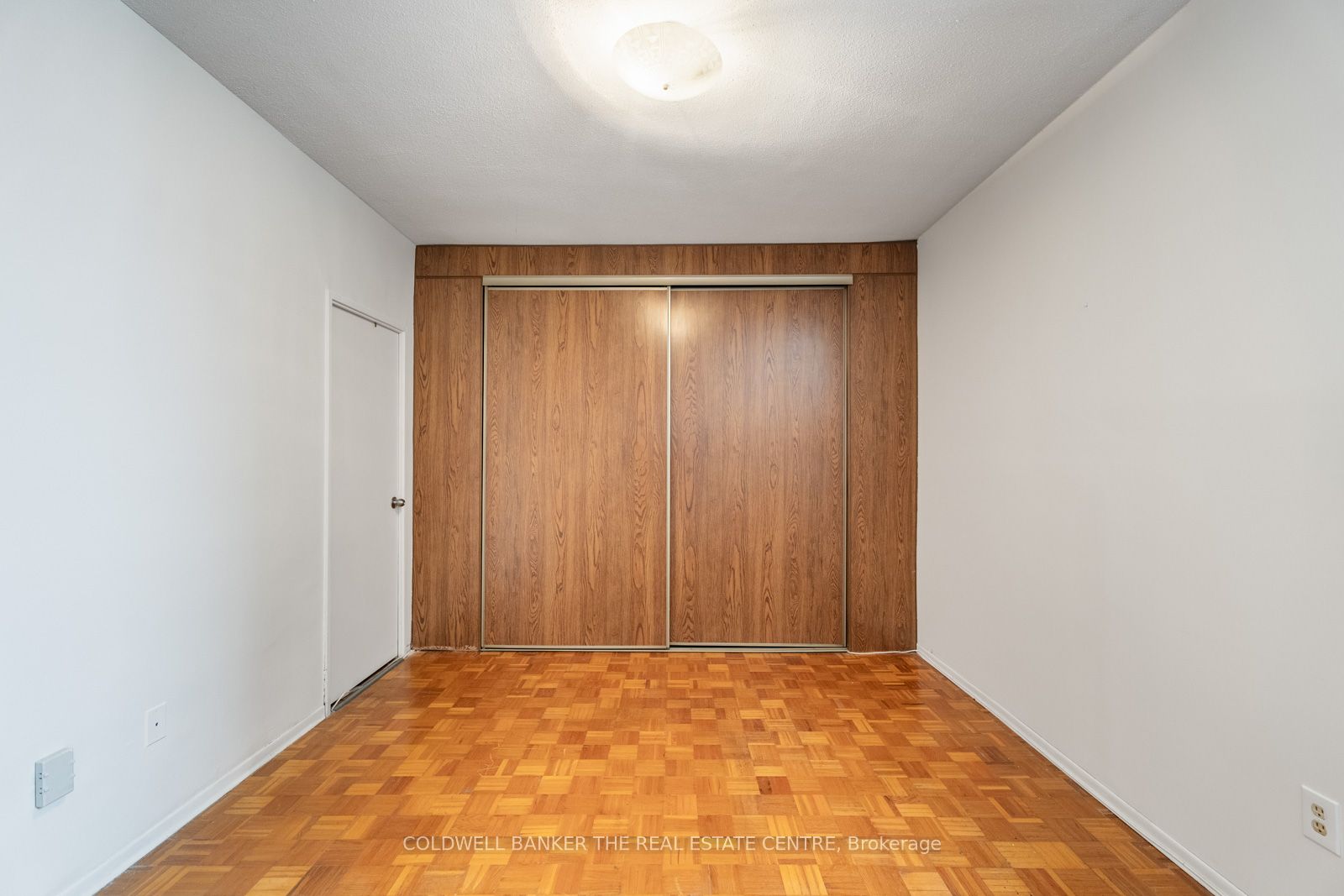 #ph 15 - 1 Massey Square Property Photo 23