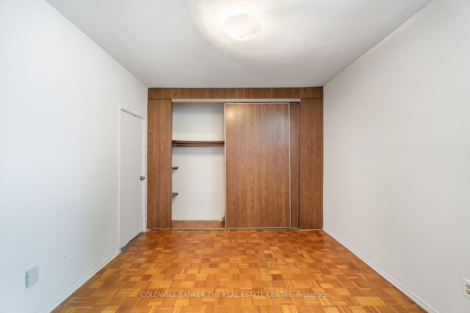 #ph 15 - 1 Massey Square Property Photo 24