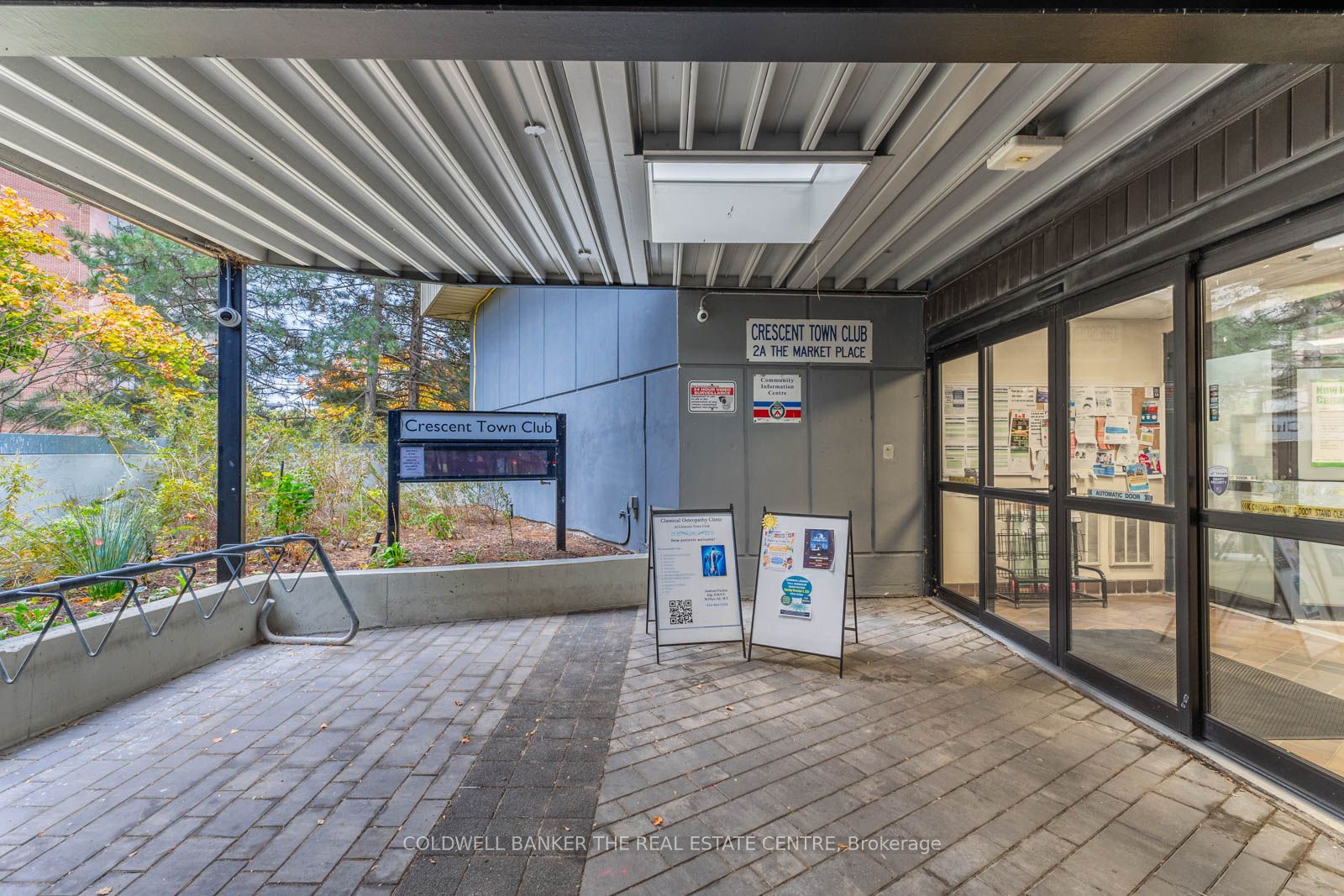 #ph 15 - 1 Massey Square Property Photo 33