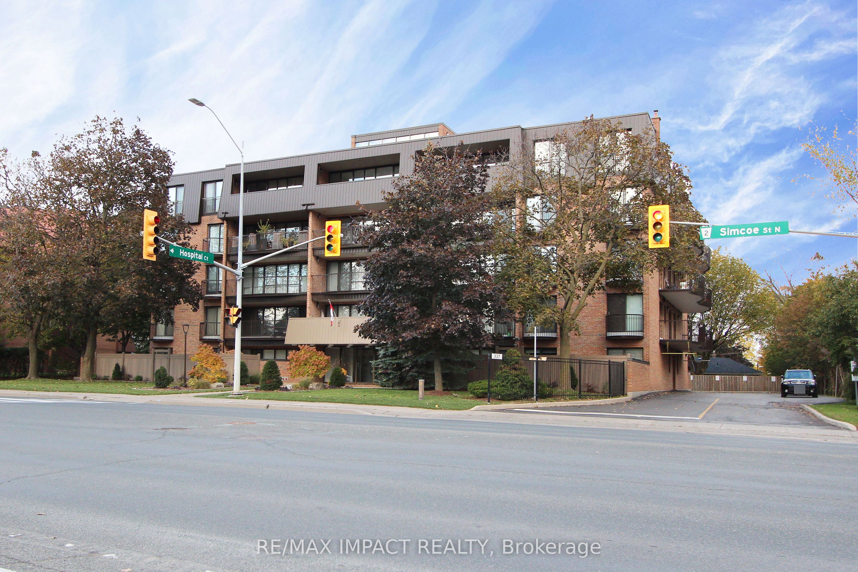 337 Simcoe Street N Unit #409 Property Photo 1