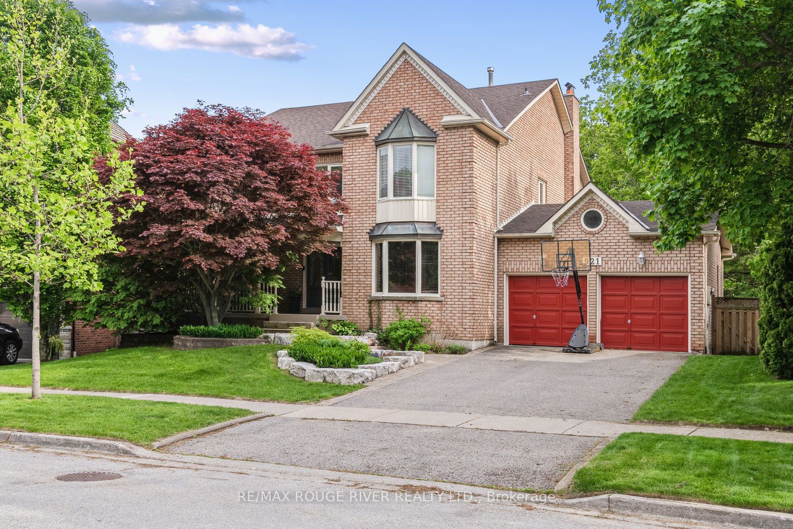 921 Duncannon Drive Property Photo 1