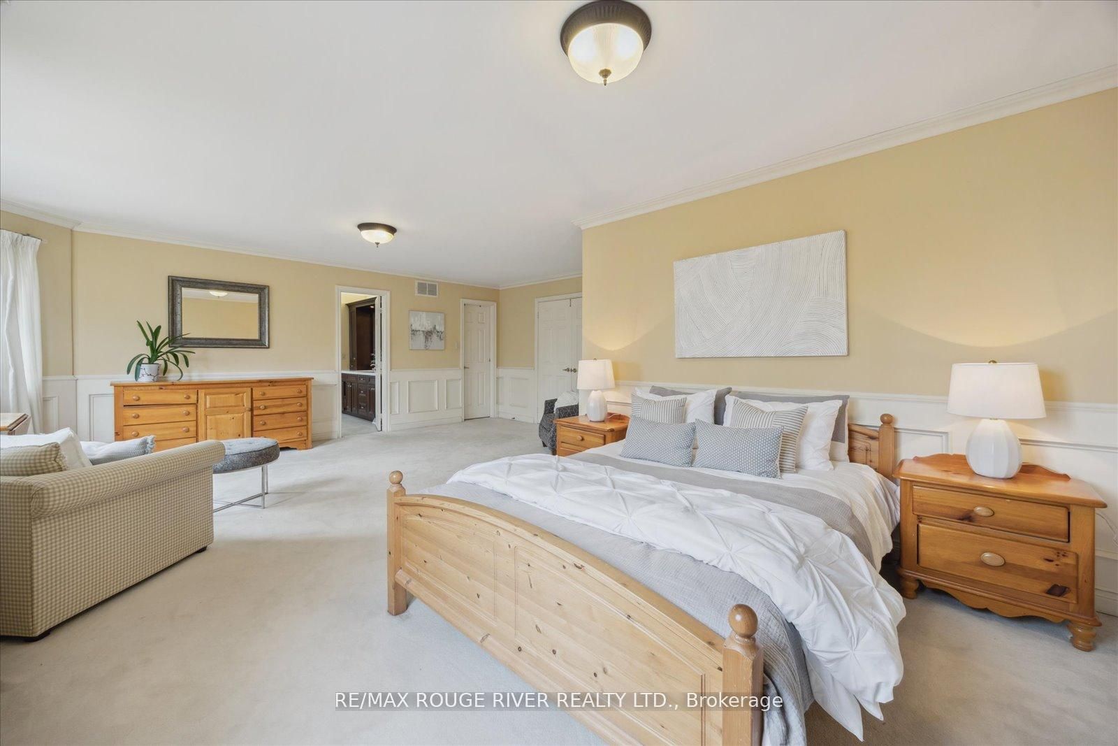 921 Duncannon Drive Property Photo 18