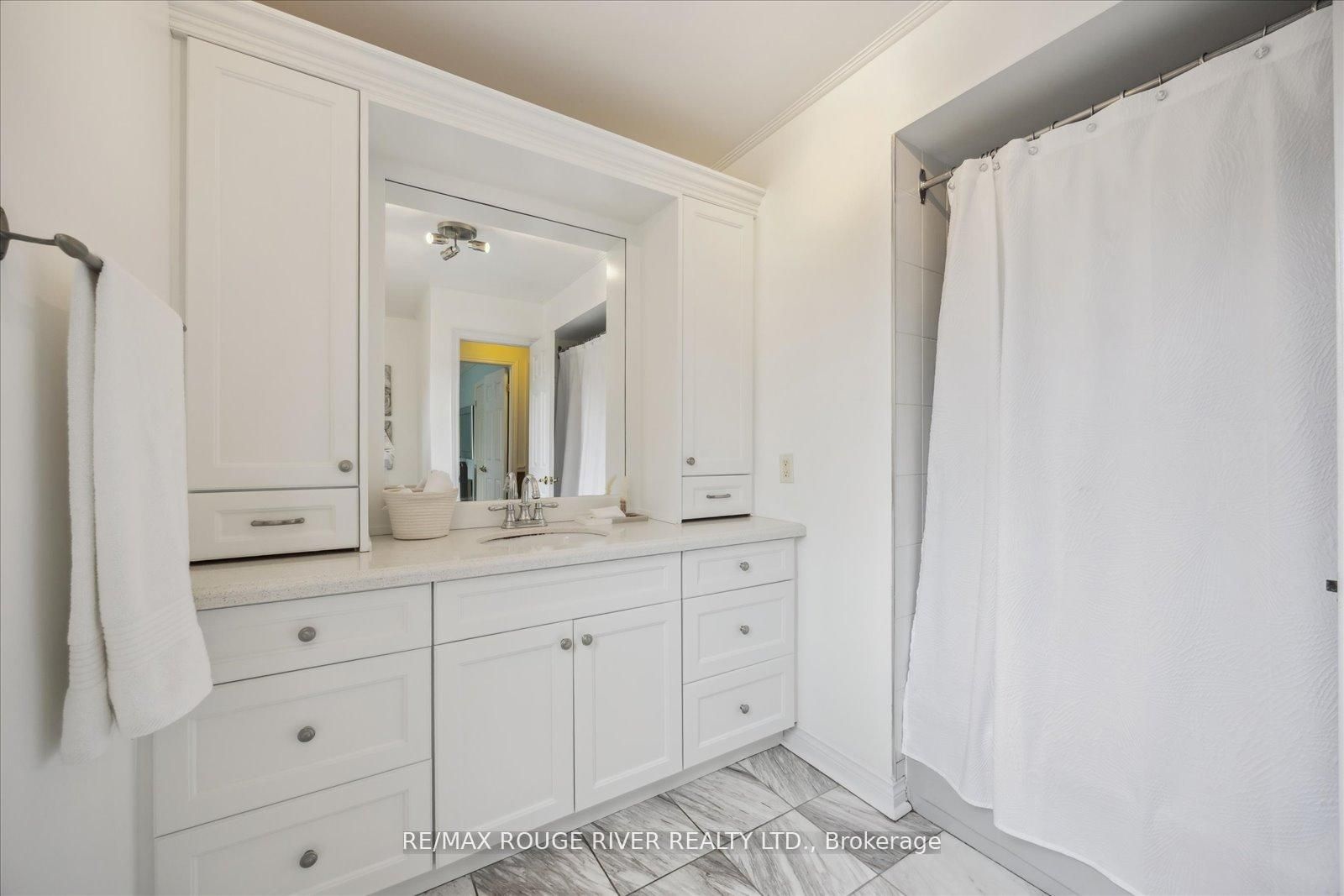 921 Duncannon Drive Property Photo 19