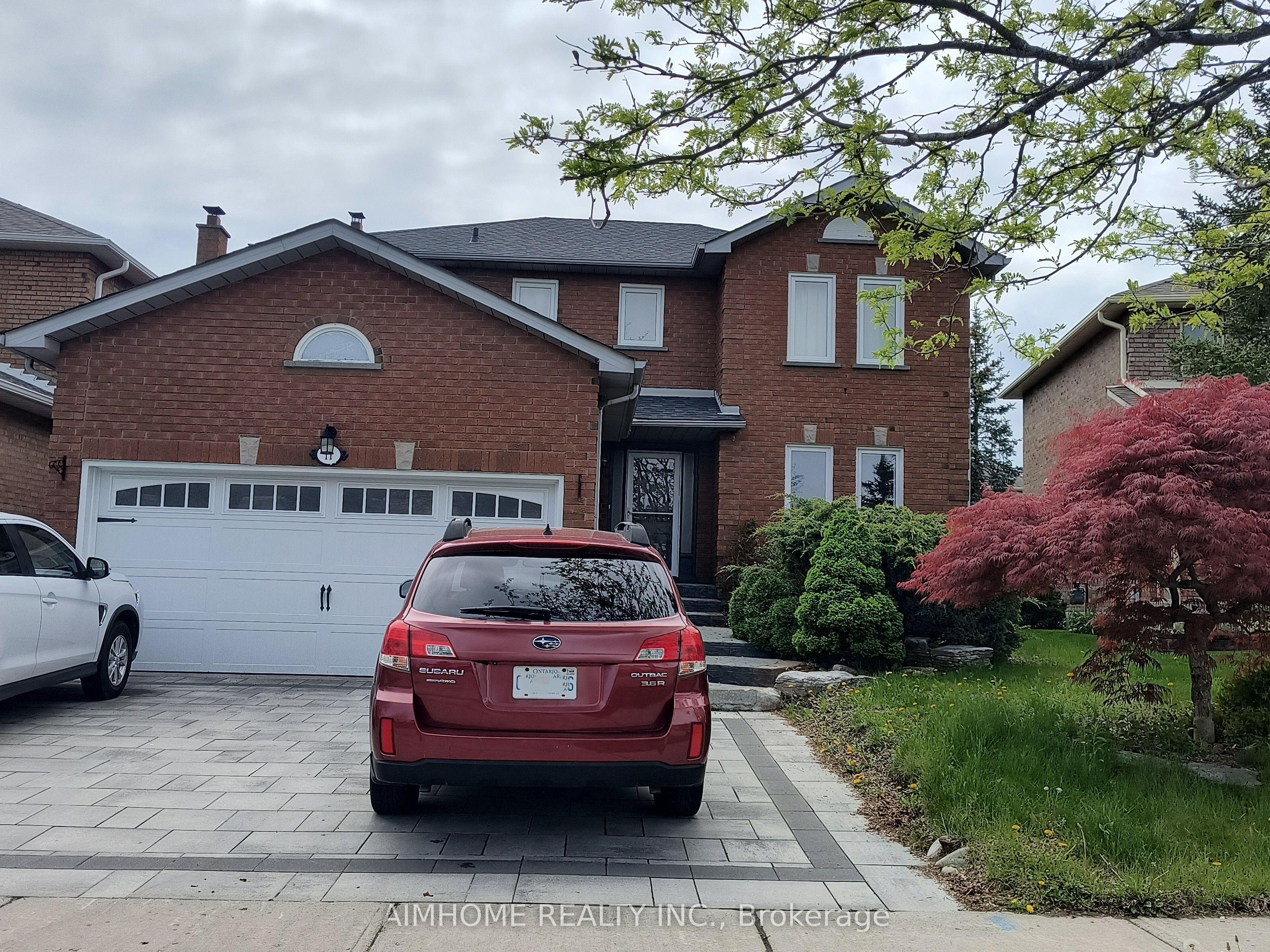 11 Meadowglen Drive Property Photo 1