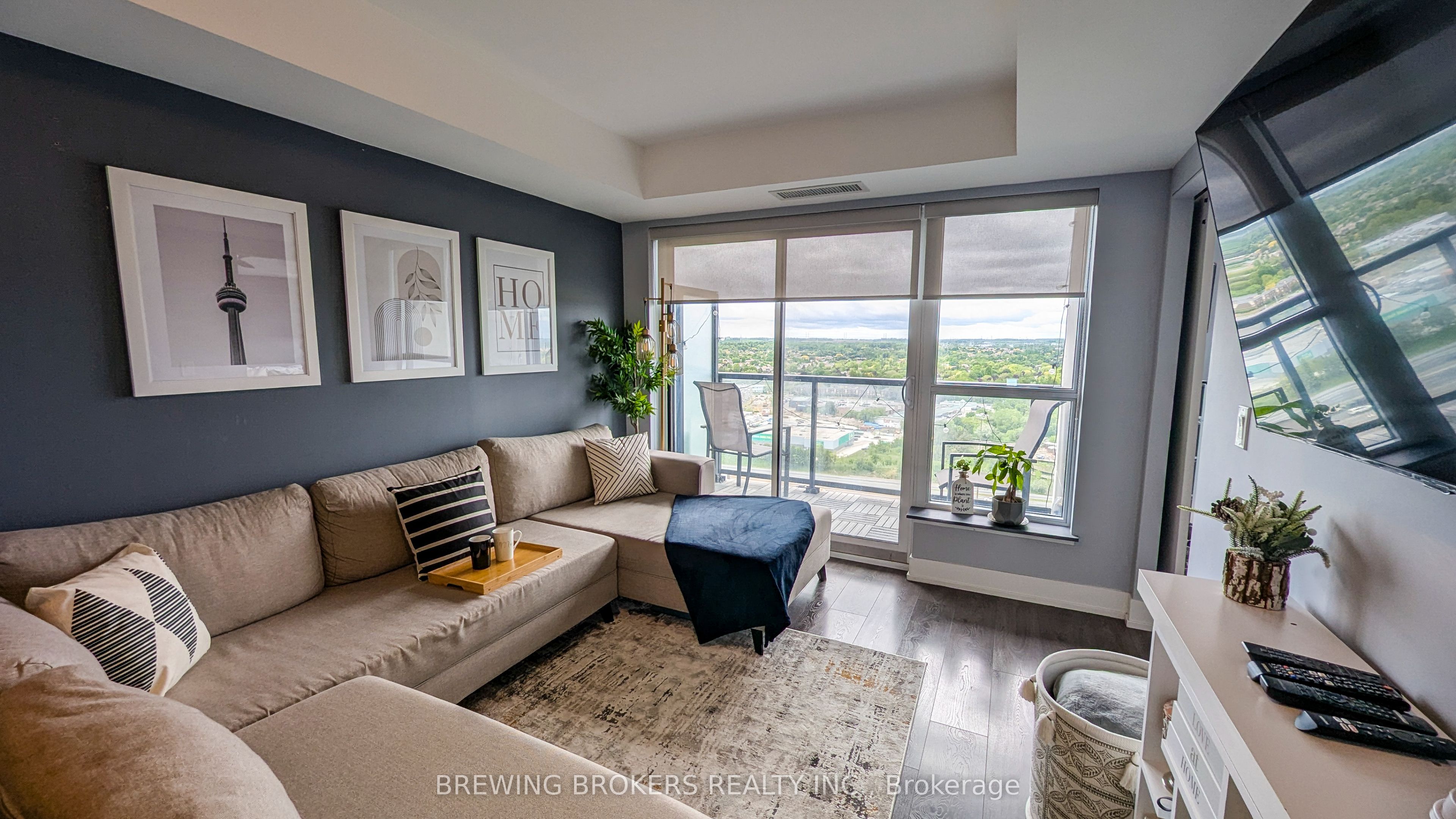 1255 Bayly St Property Photo 1