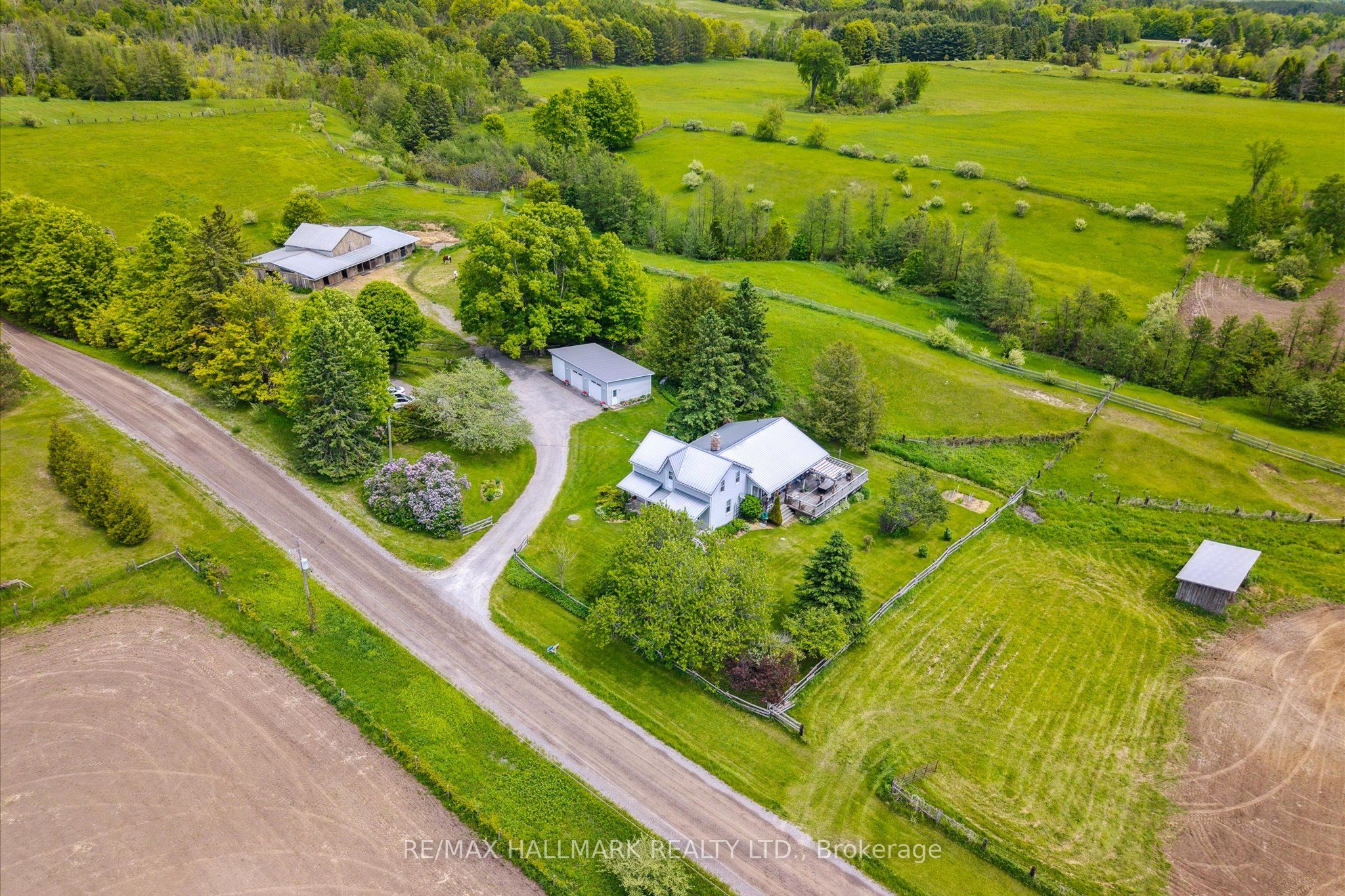 8473 Mercer Rd Property Photo 1