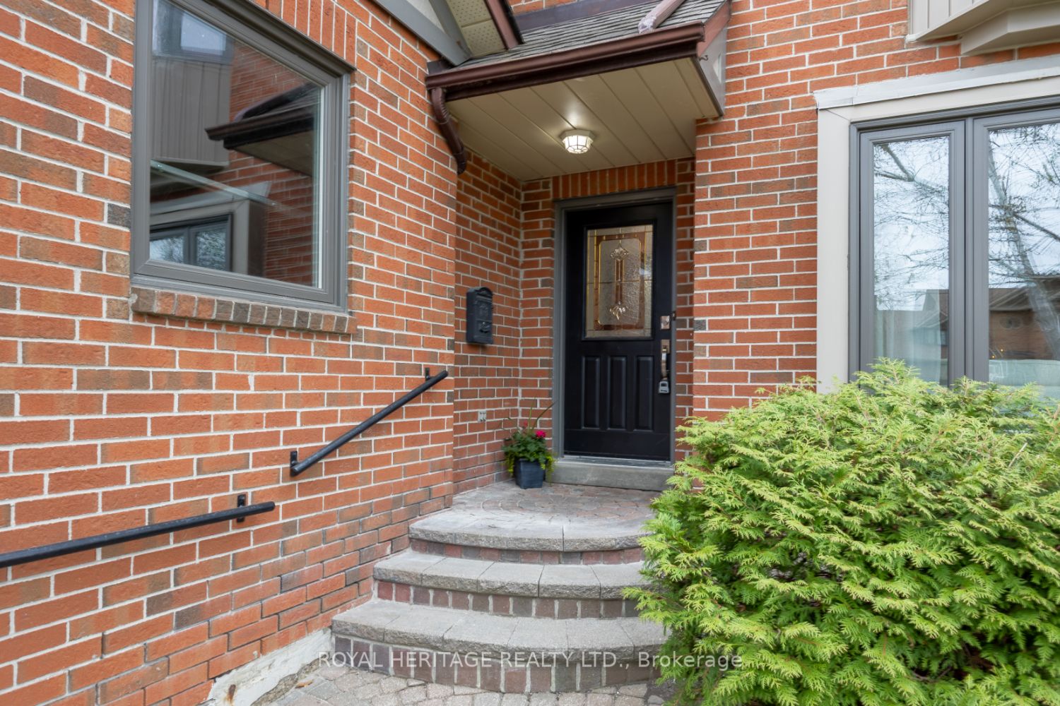 1534 Silver Spruce Drive N Property Photo 1