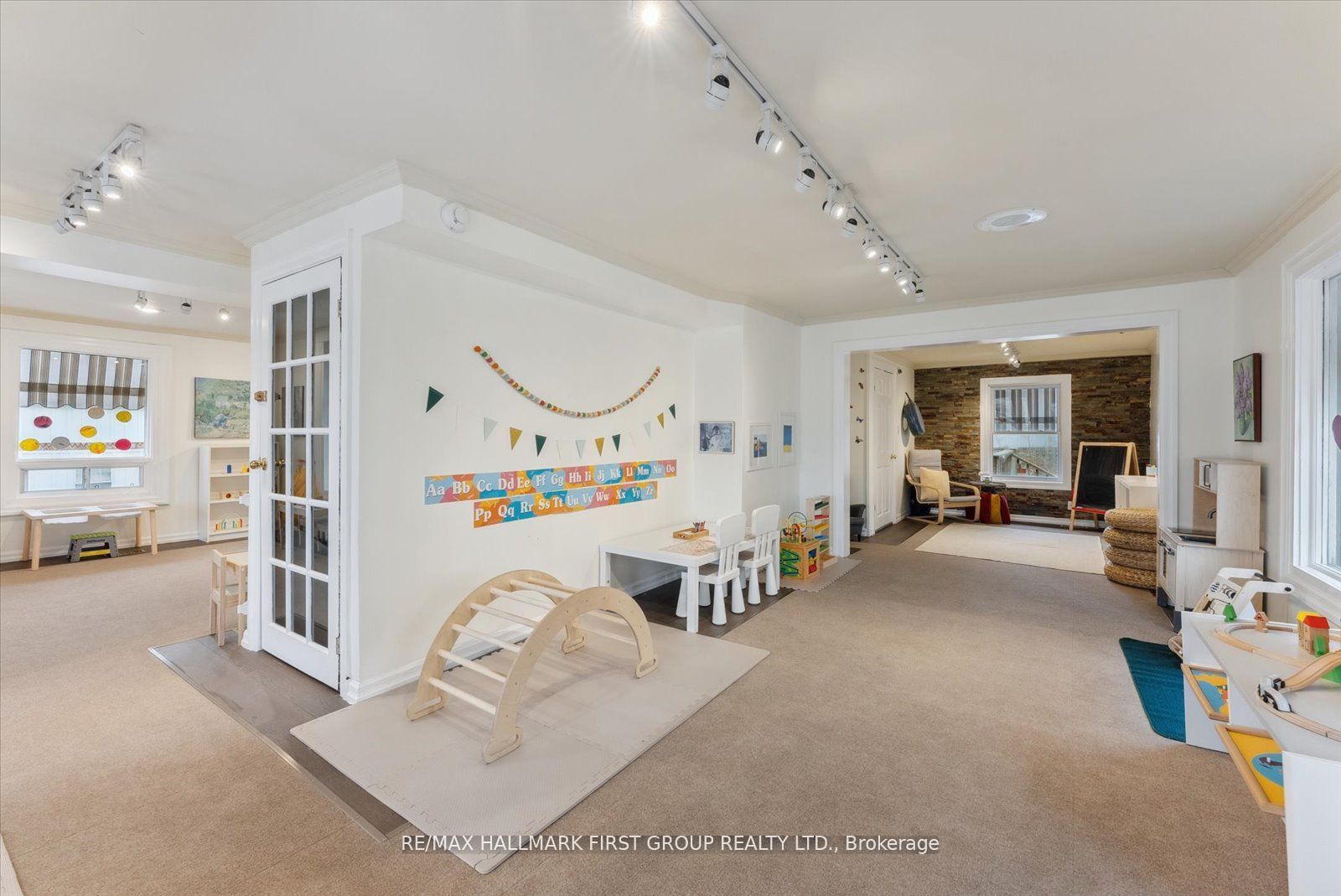 174 Mary Street Property Photo 18
