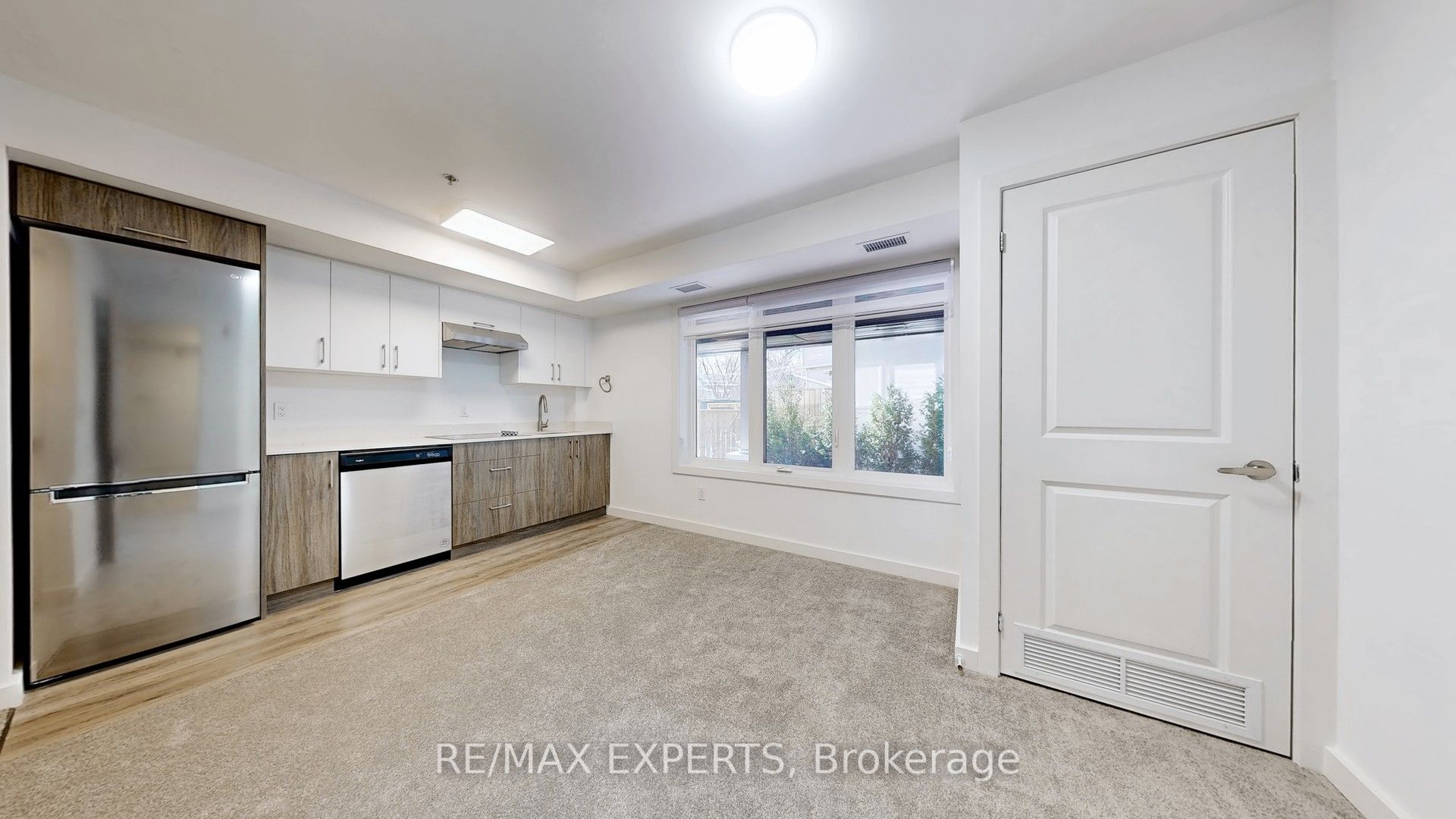 #102 - 45 Connaught Avenue Property Photo 1