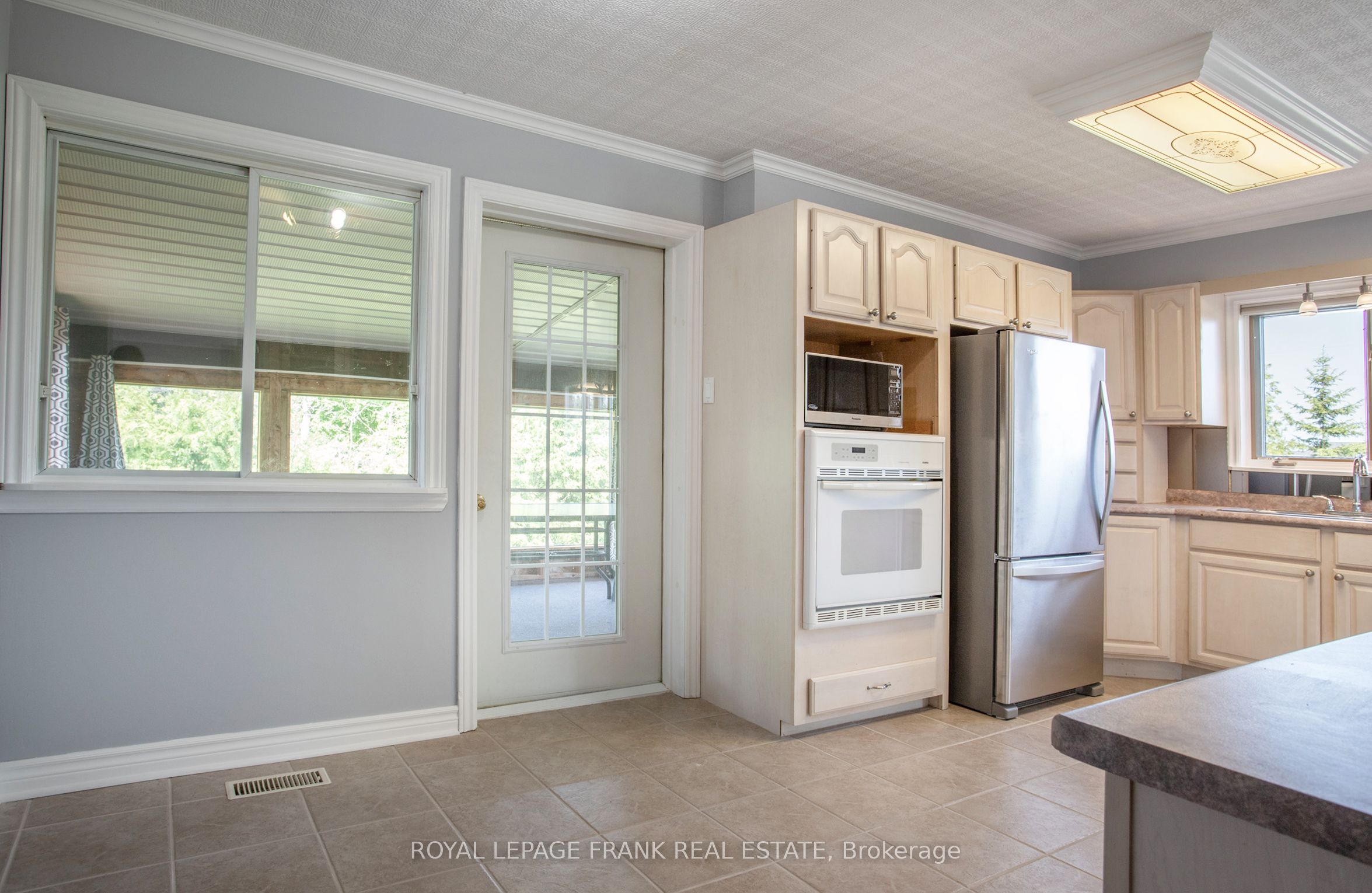 3818 Regional Road Property Photo 19