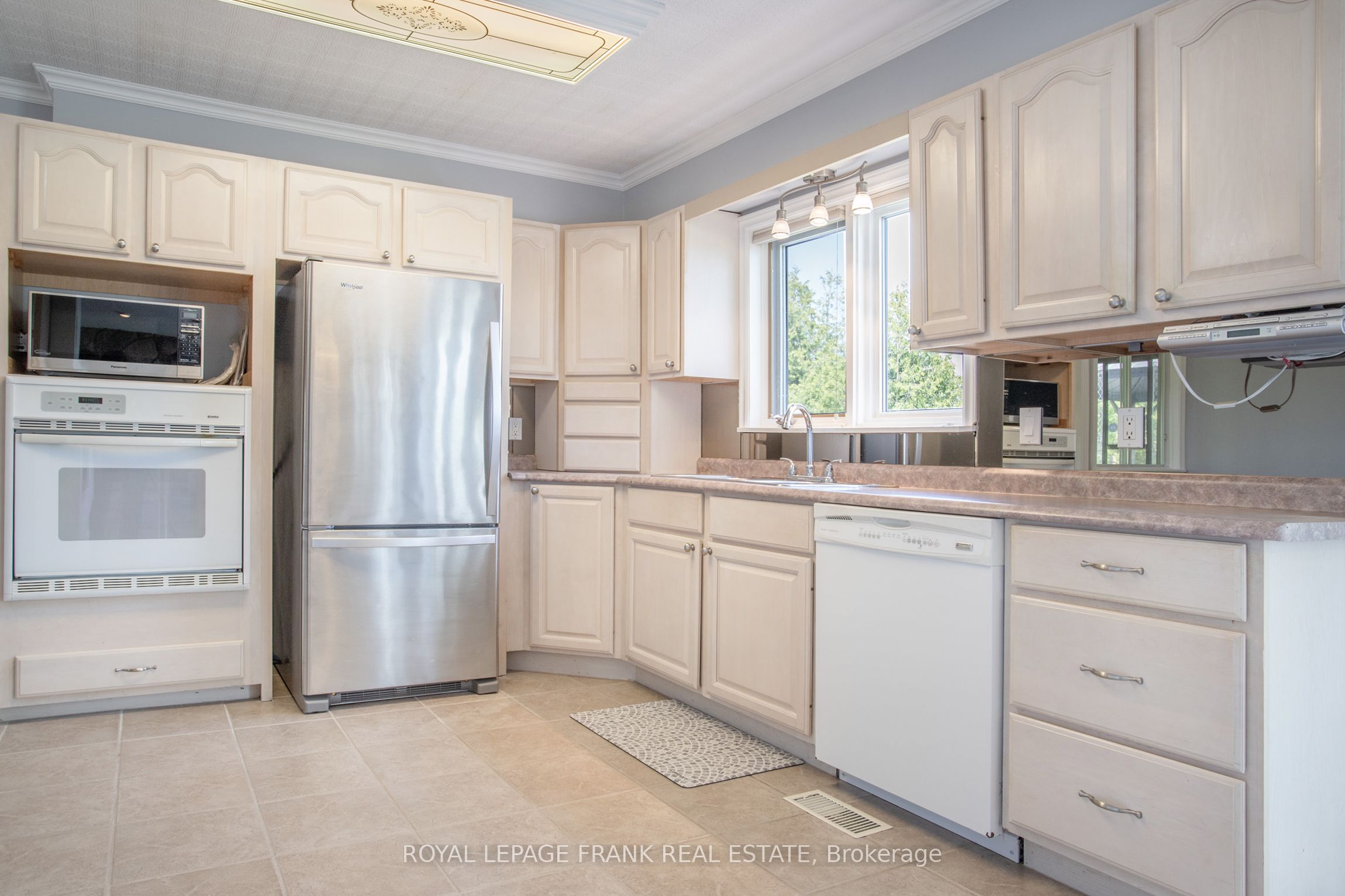3818 Regional Road Property Photo 21