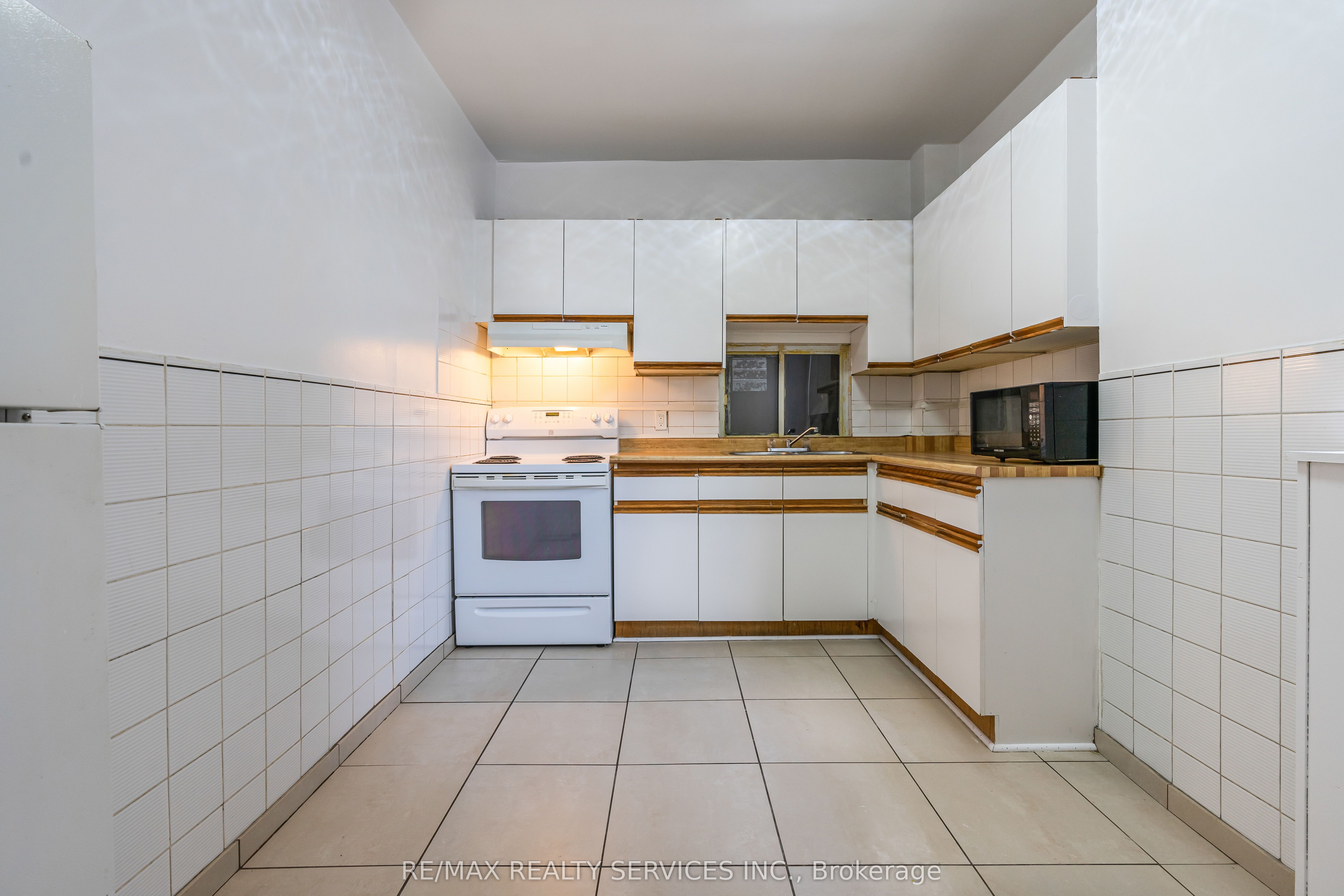 306 Greenwood Avenue 2 Property Photo 9