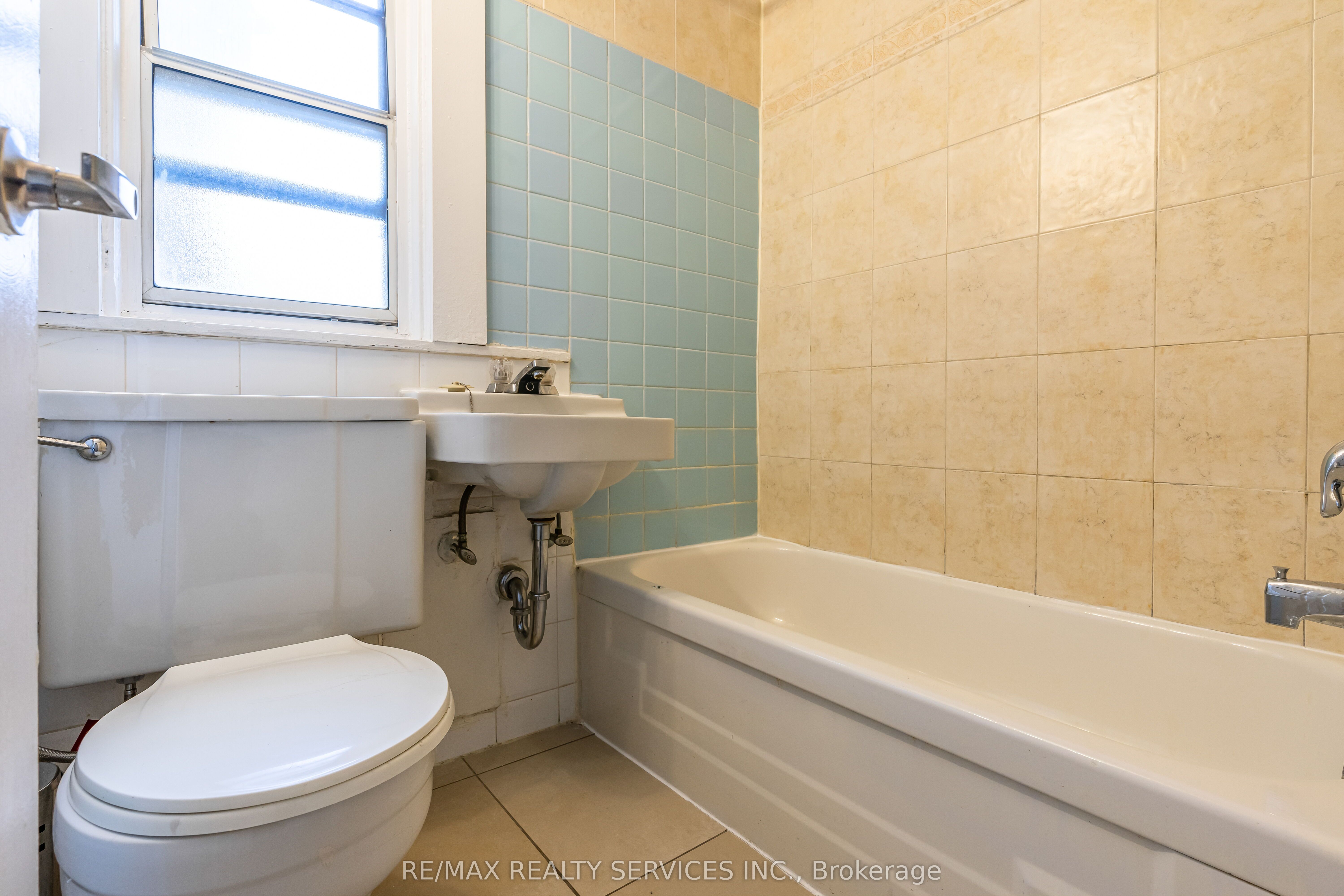 306 Greenwood Avenue 2 Property Photo 25