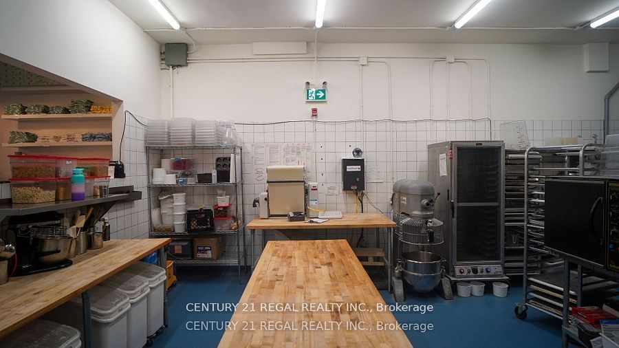 1505 Gerrard Street E Property Photo 5