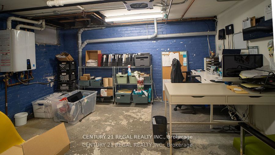 1505 Gerrard Street E Property Photo 13