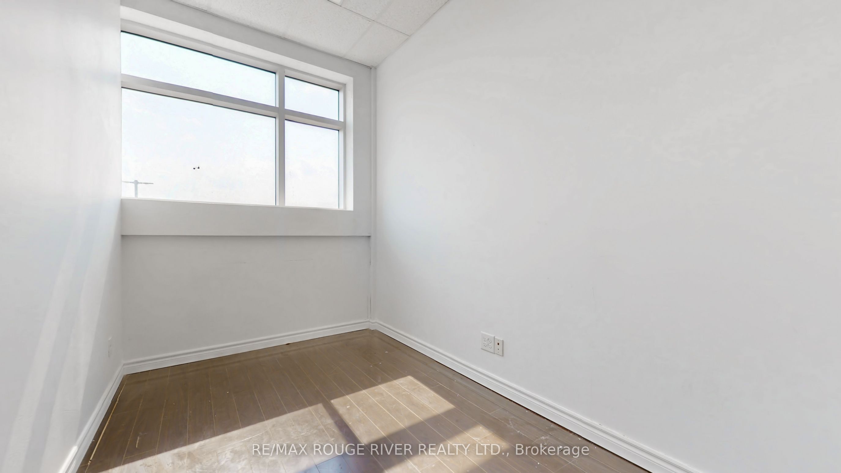 69 Lebovic Avenue D211 Property Photo 17