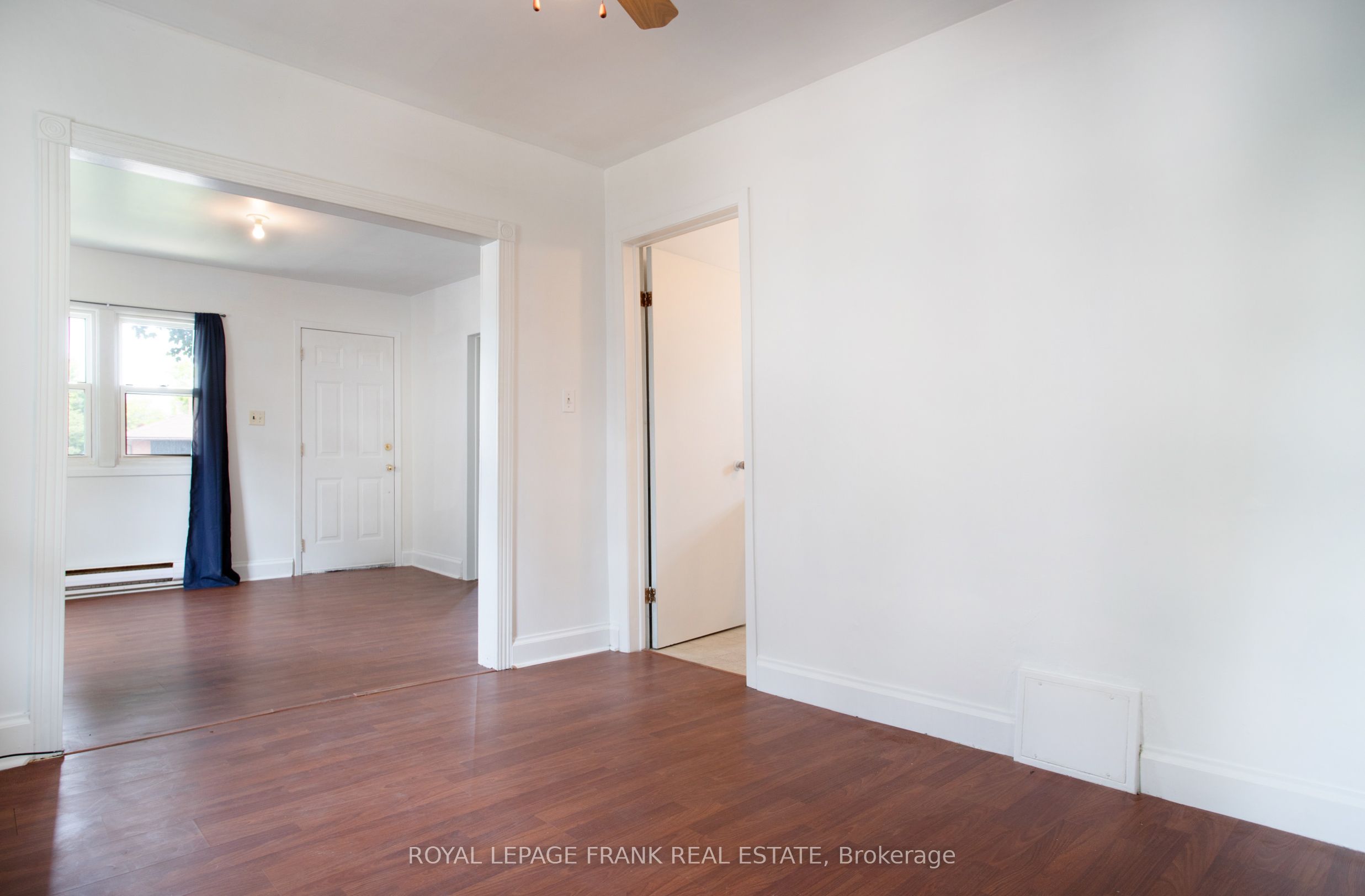 377 Adelaide Avenue W Property Photo 11