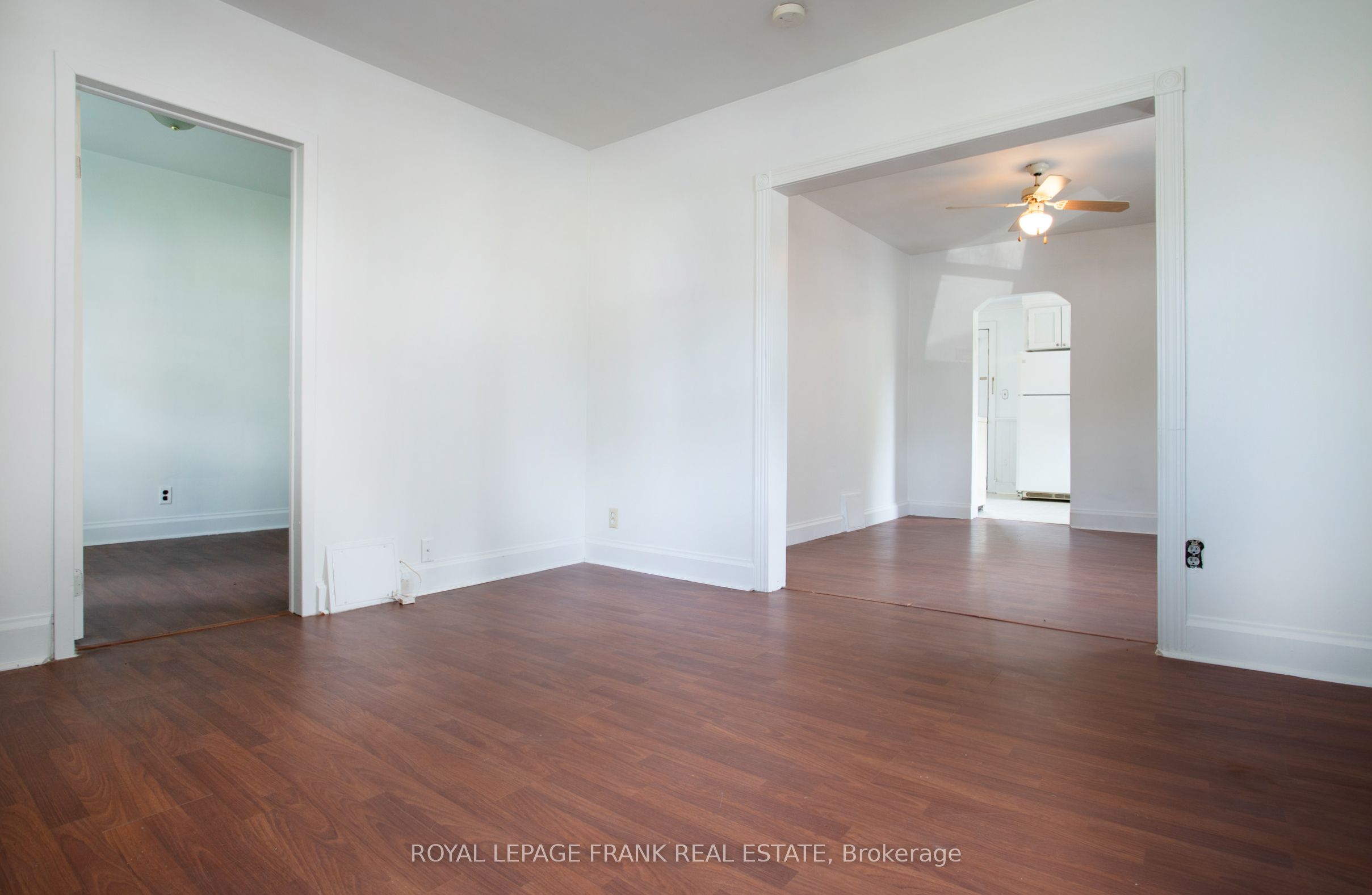377 Adelaide Avenue W Property Photo 12