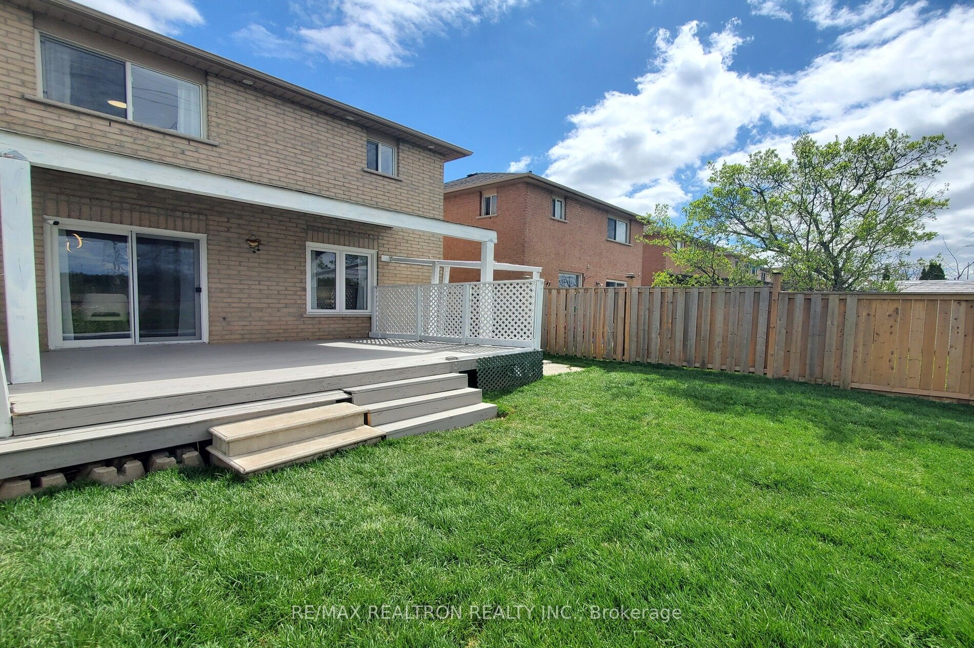 1152 Gossamer Drive Property Photo 28