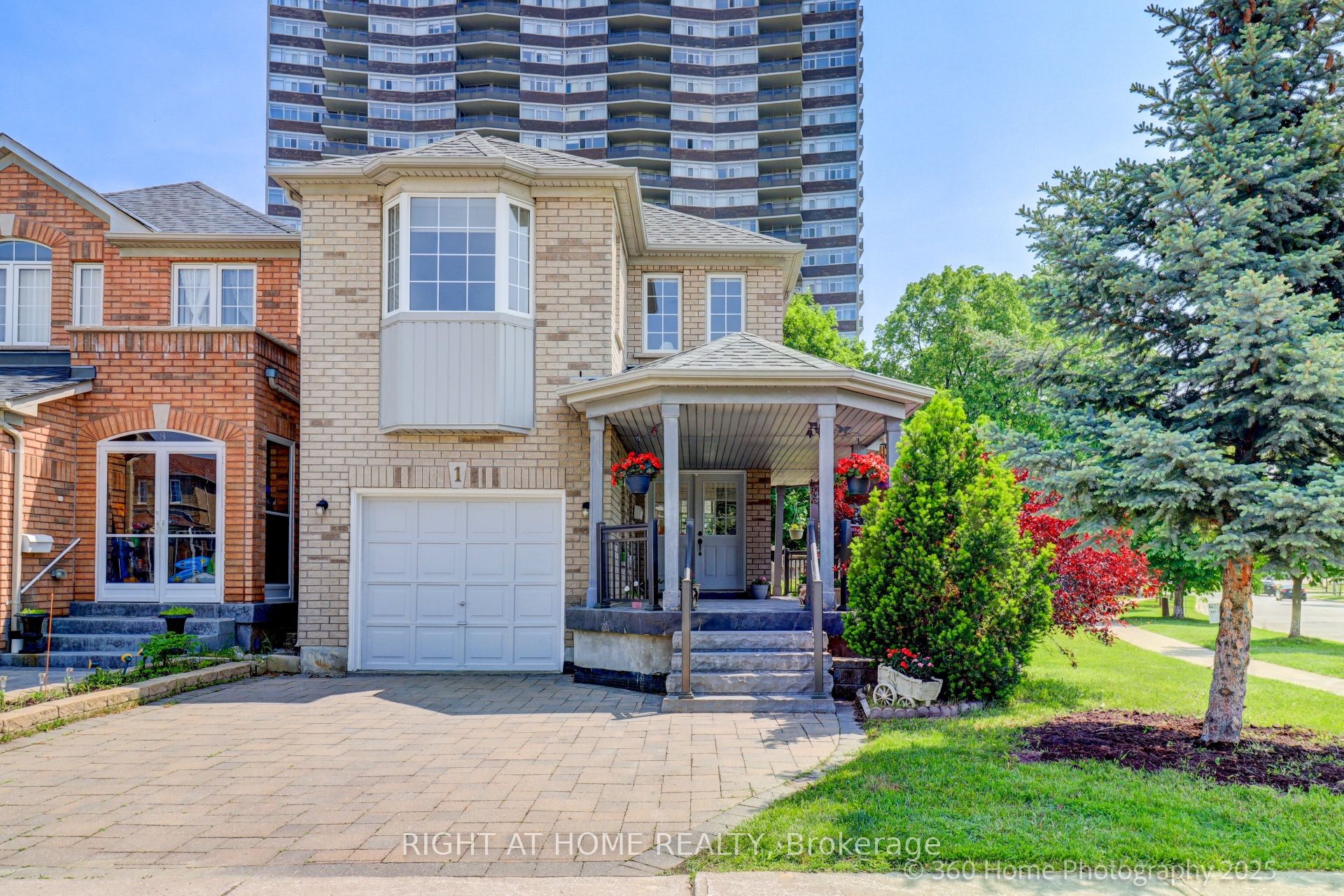 1 Birchcrest Court Property Photo 1