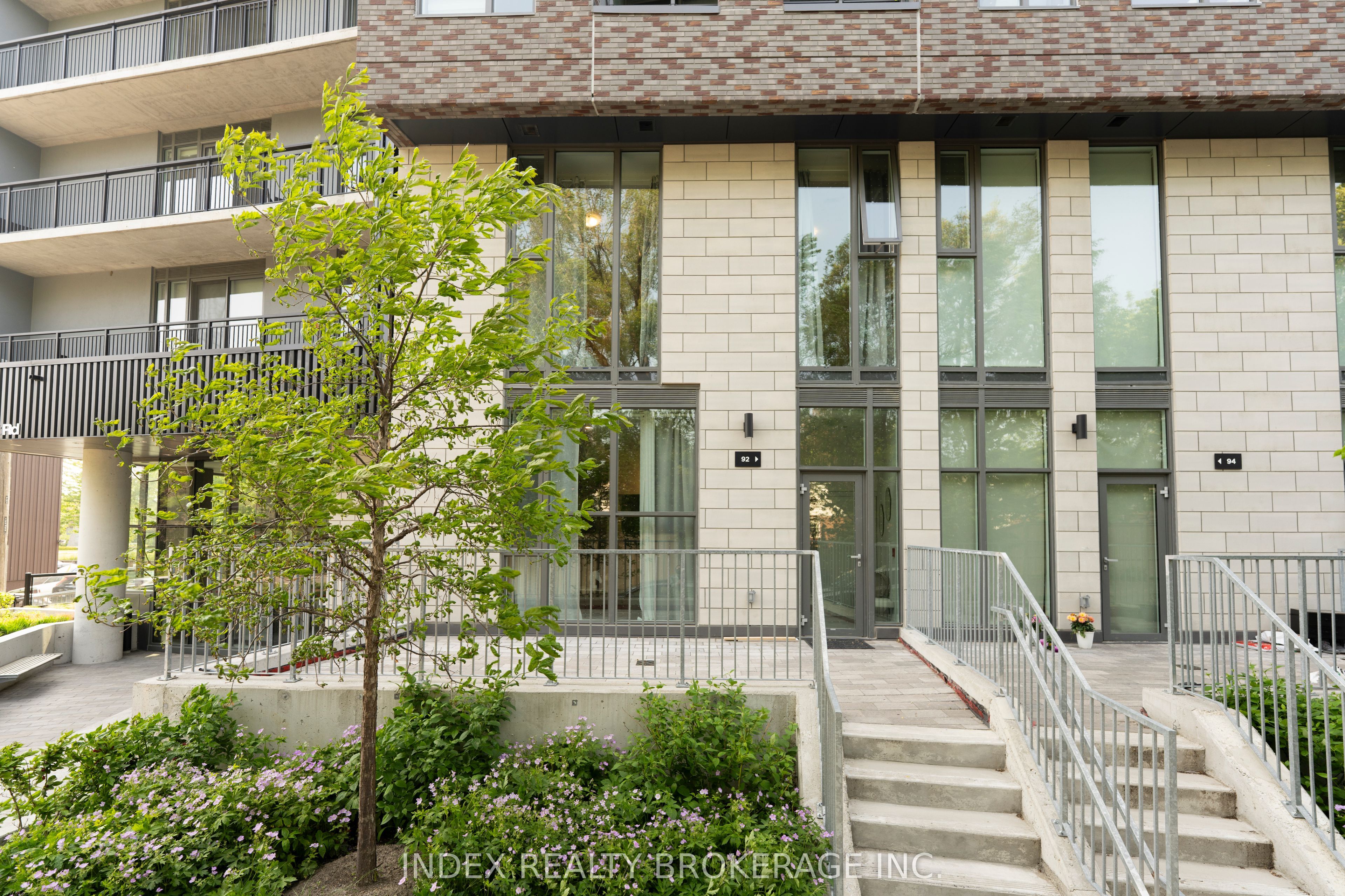 92 Glen Everest Road Property Photo 3