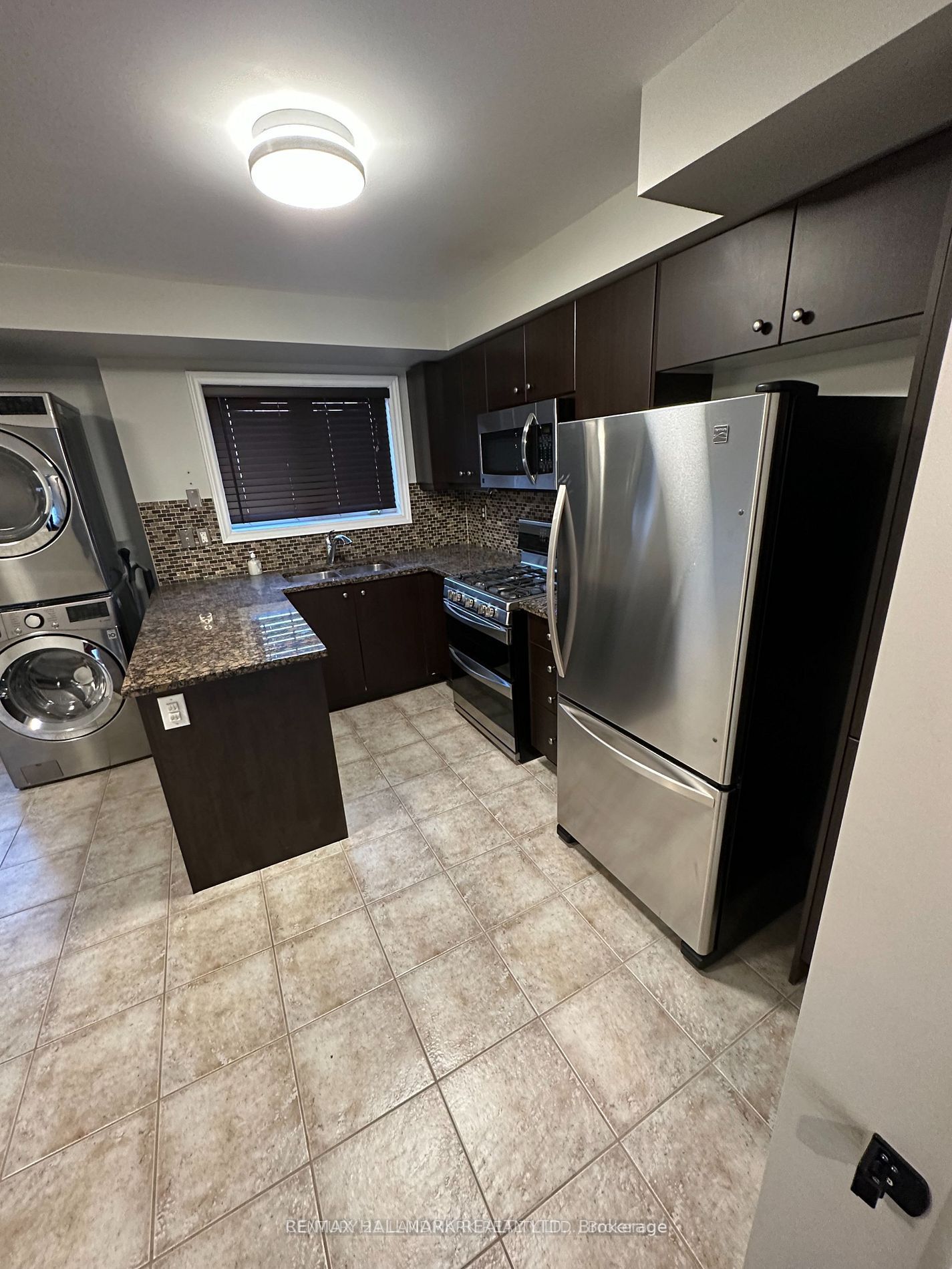 #main - 28 Blunden Rd Property Photo 3
