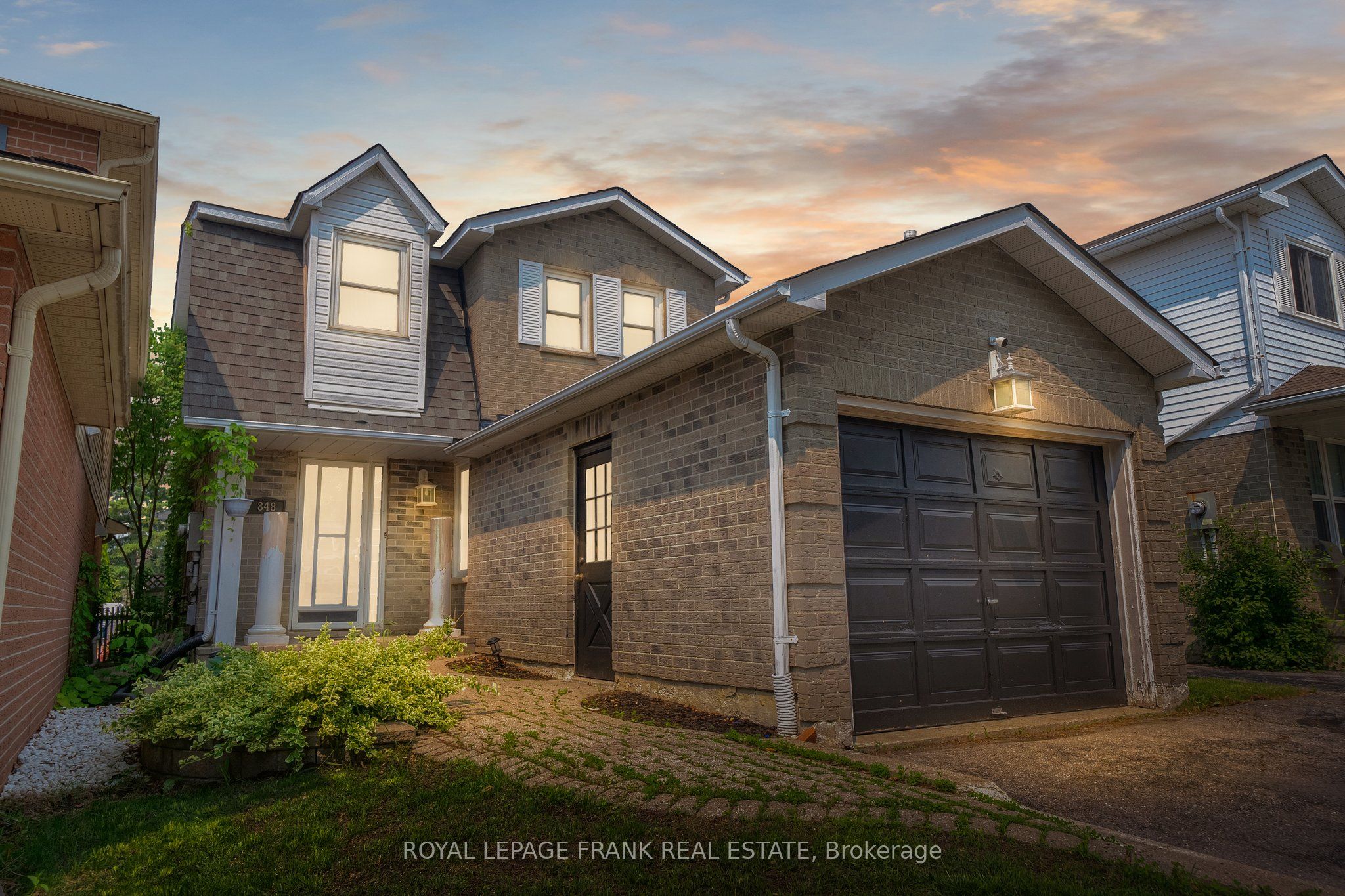 848 Attersley Drive Property Photo 1
