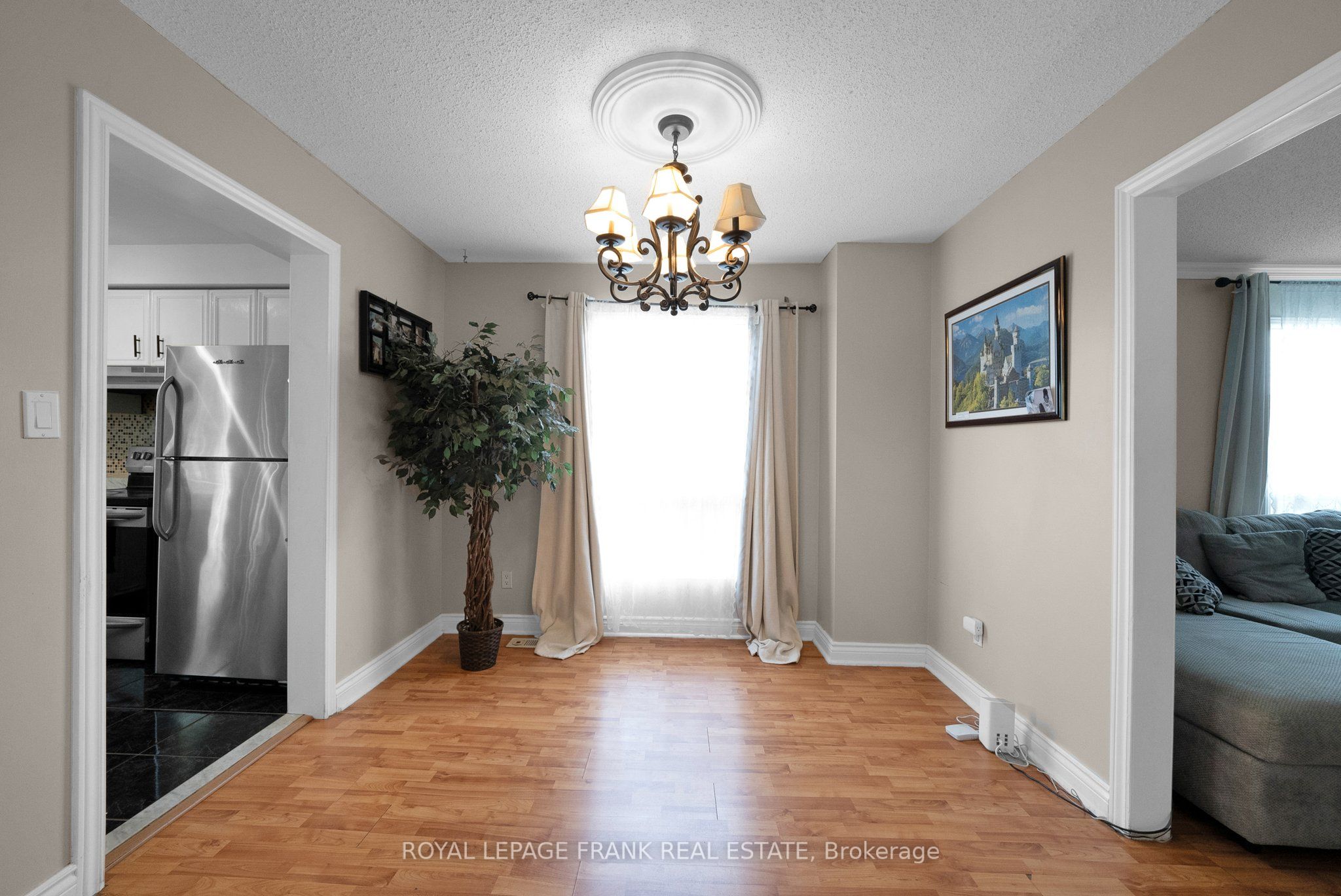 848 Attersley Drive Property Photo 10