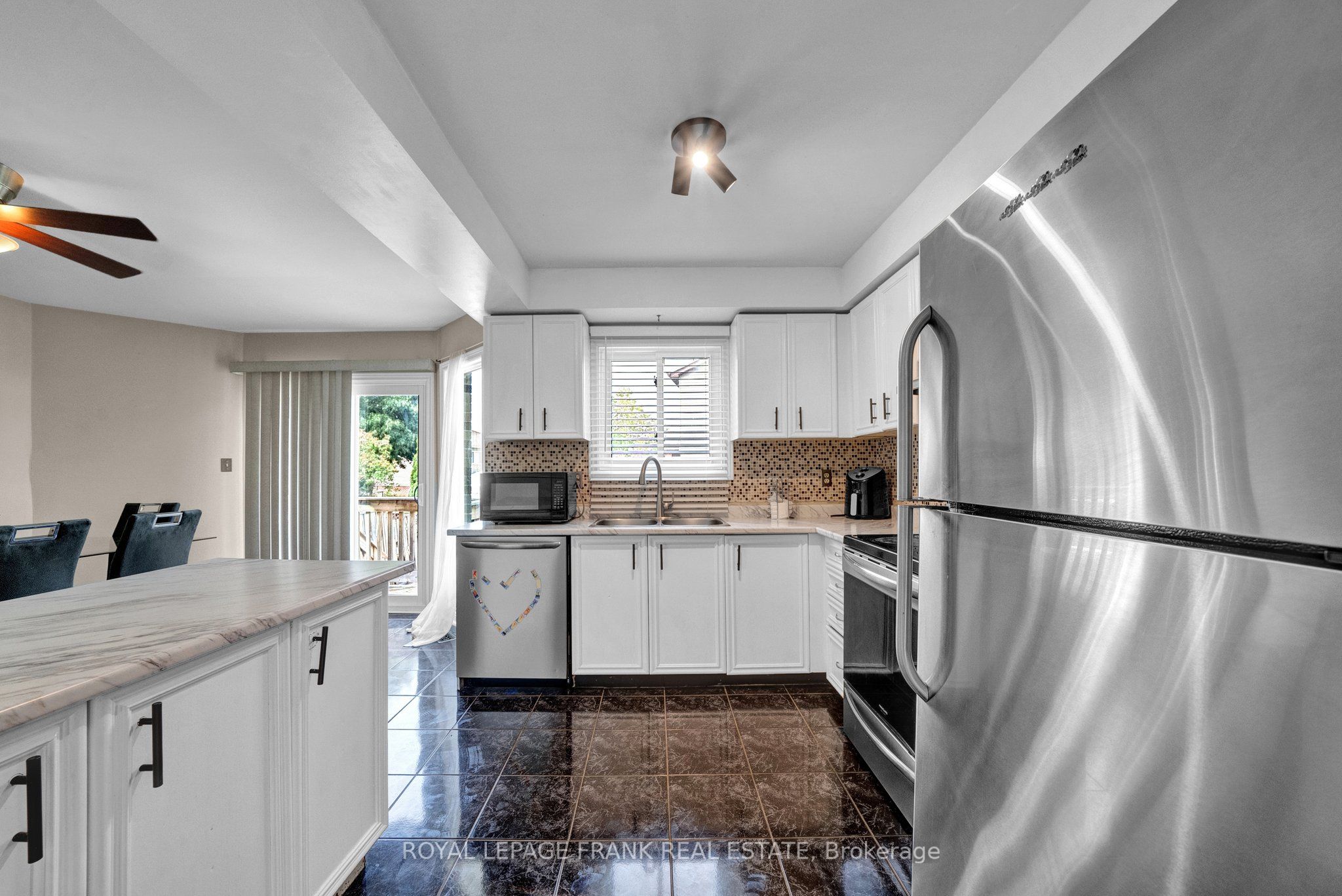 848 Attersley Drive Property Photo 17
