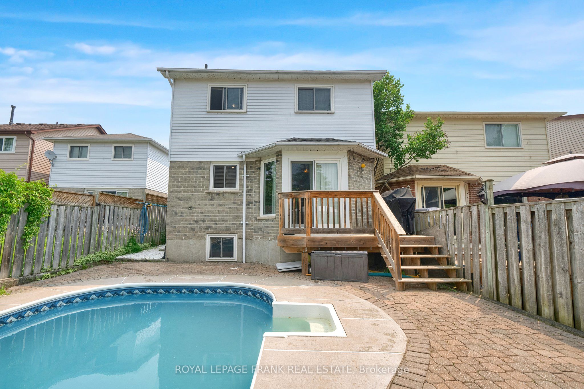 848 Attersley Drive Property Photo 41
