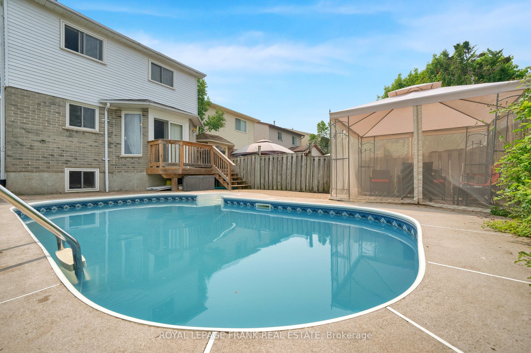 848 Attersley Drive Property Photo 42