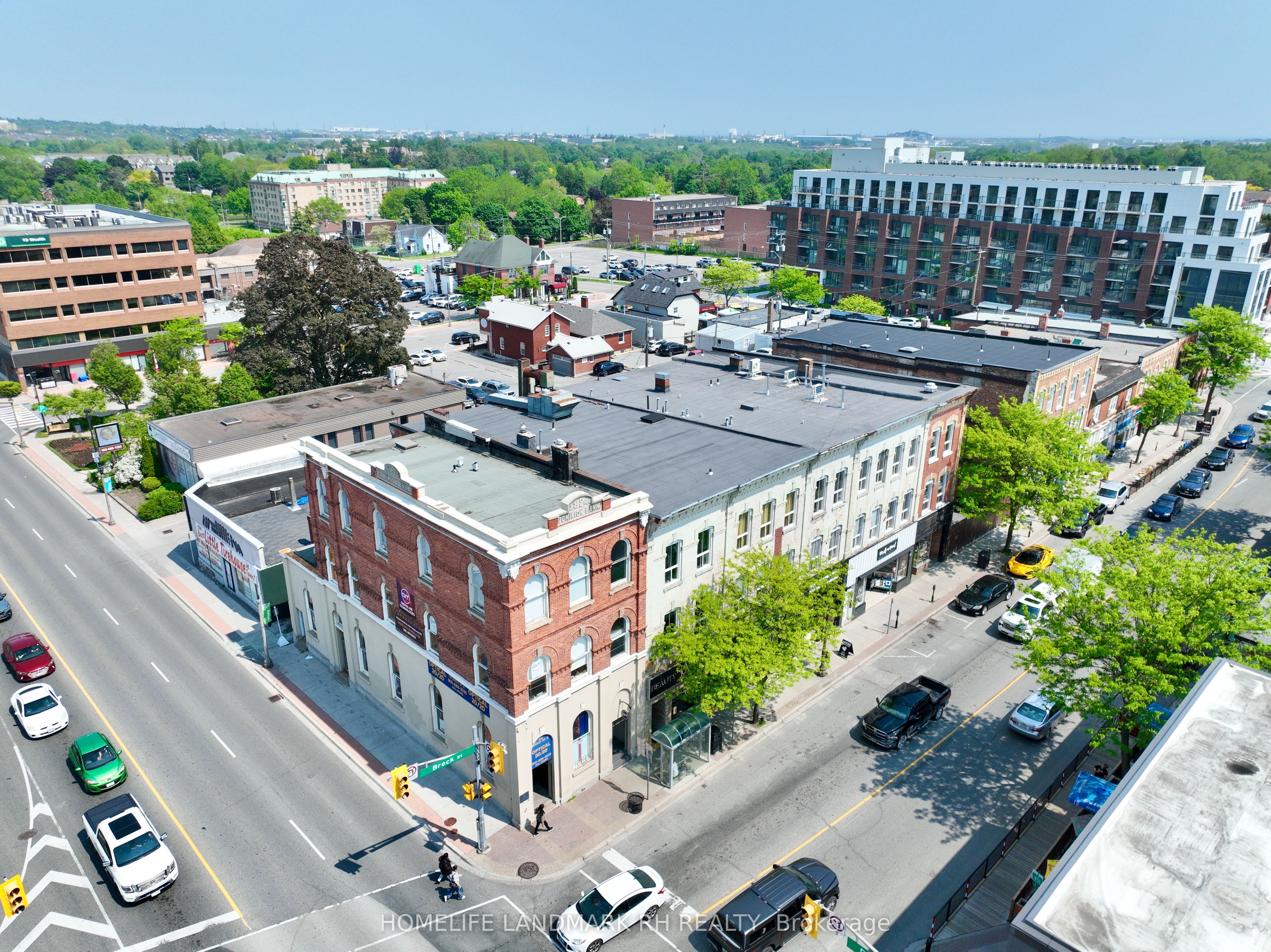 105-107 Brock Street S Property Photo 3