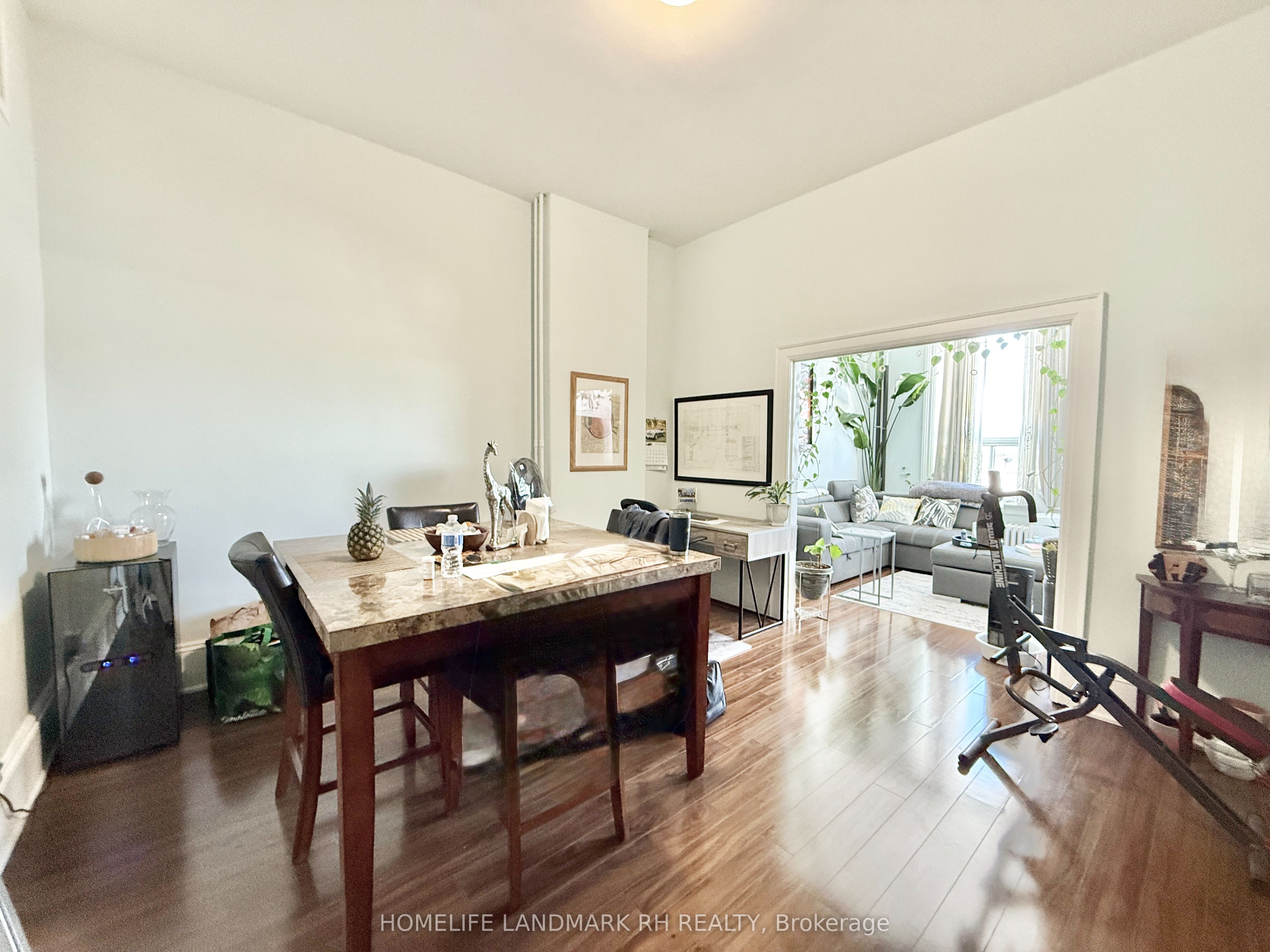 105-107 Brock Street S Property Photo 12