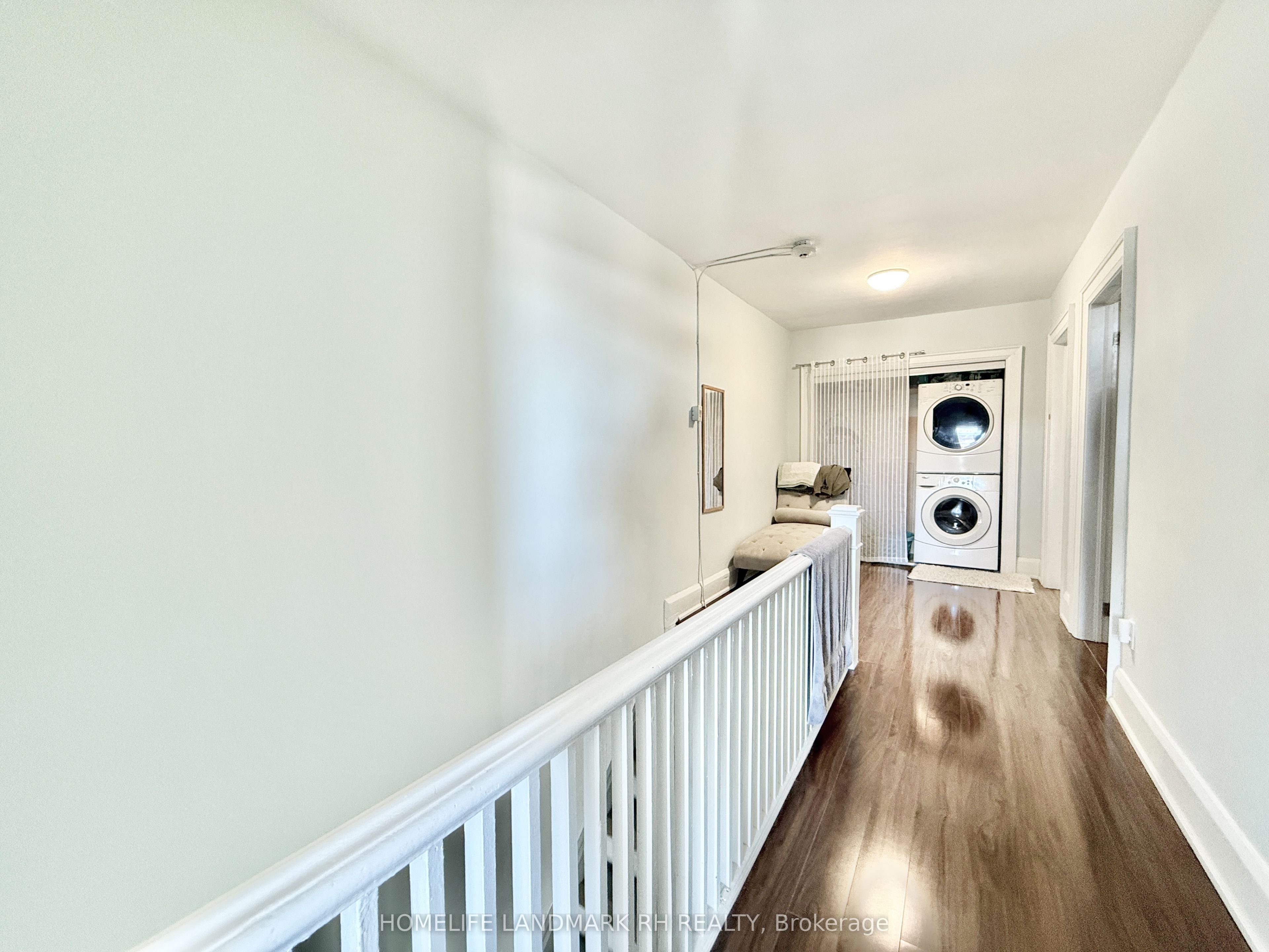 105-107 Brock Street S Property Photo 18