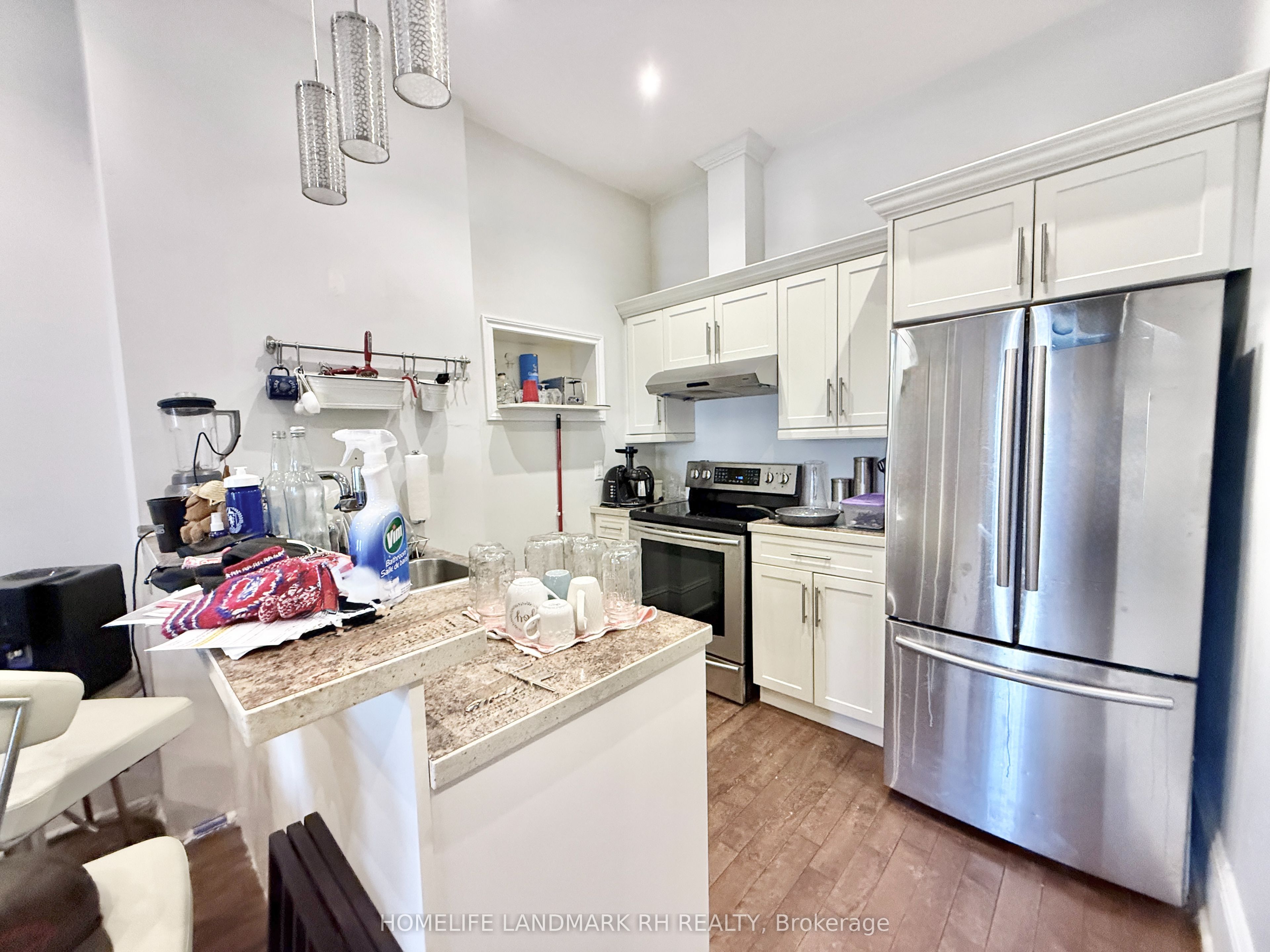 105-107 Brock Street S Property Photo 19