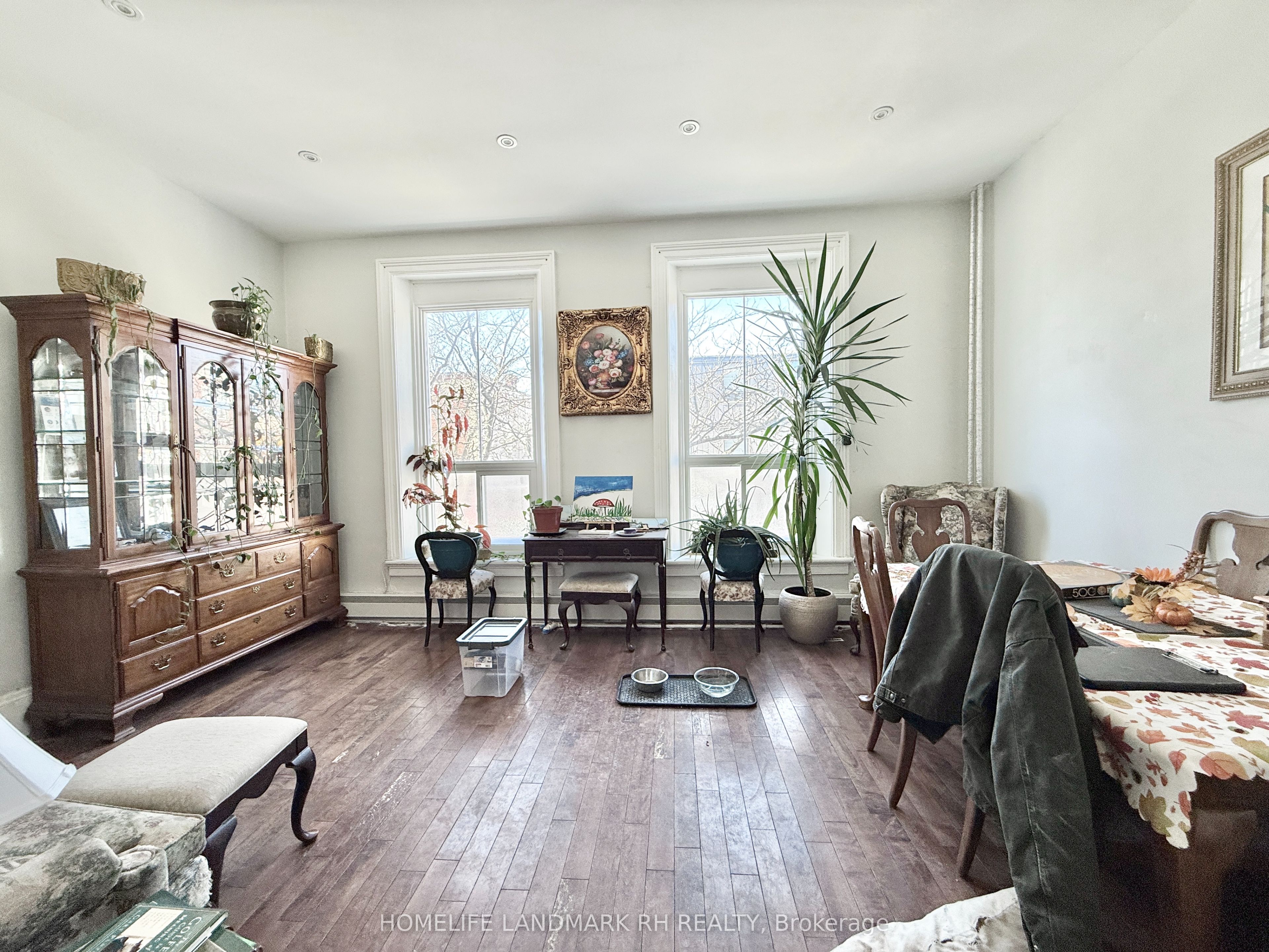 105-107 Brock Street S Property Photo 21