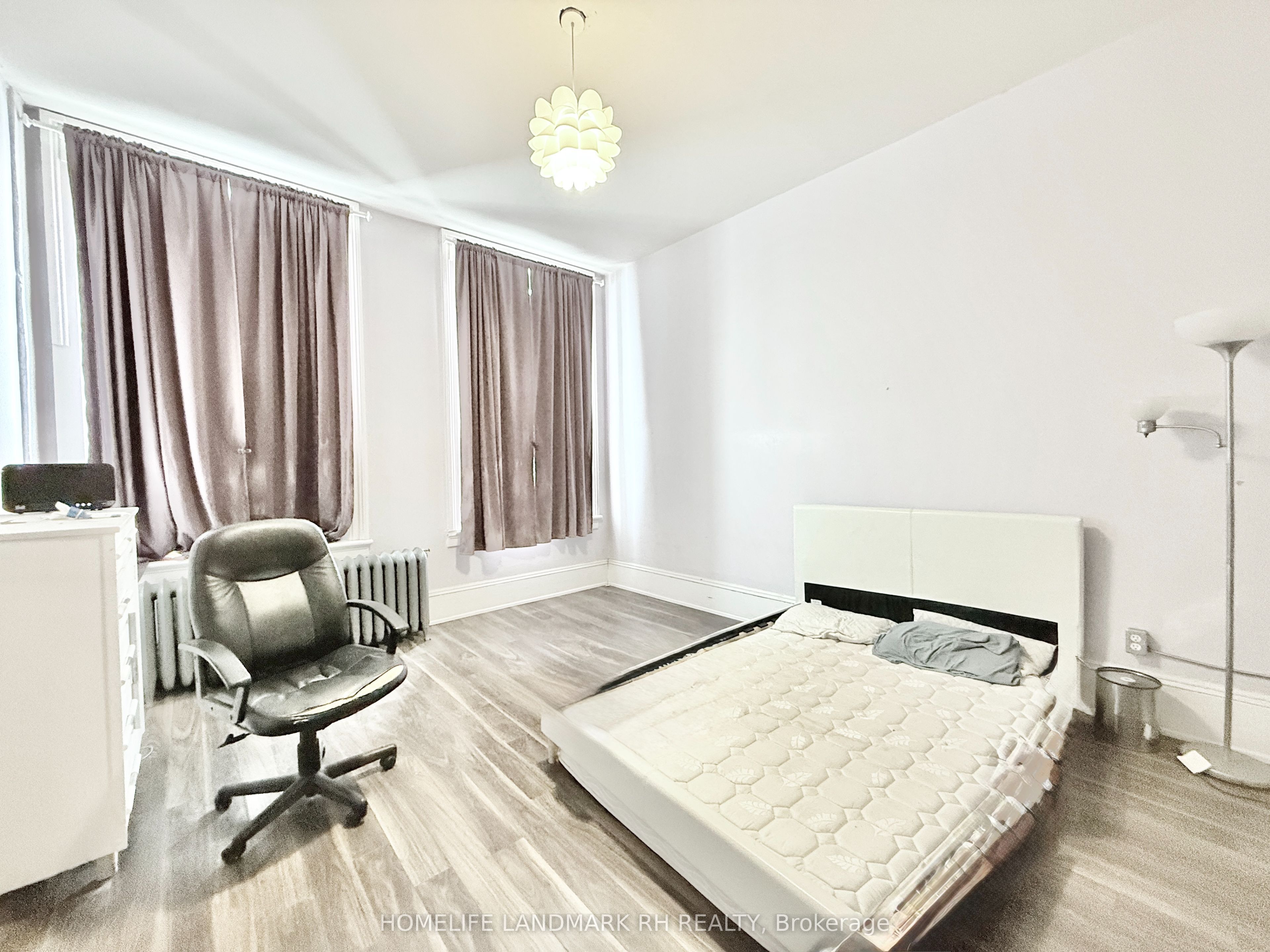 105-107 Brock Street S Property Photo 29