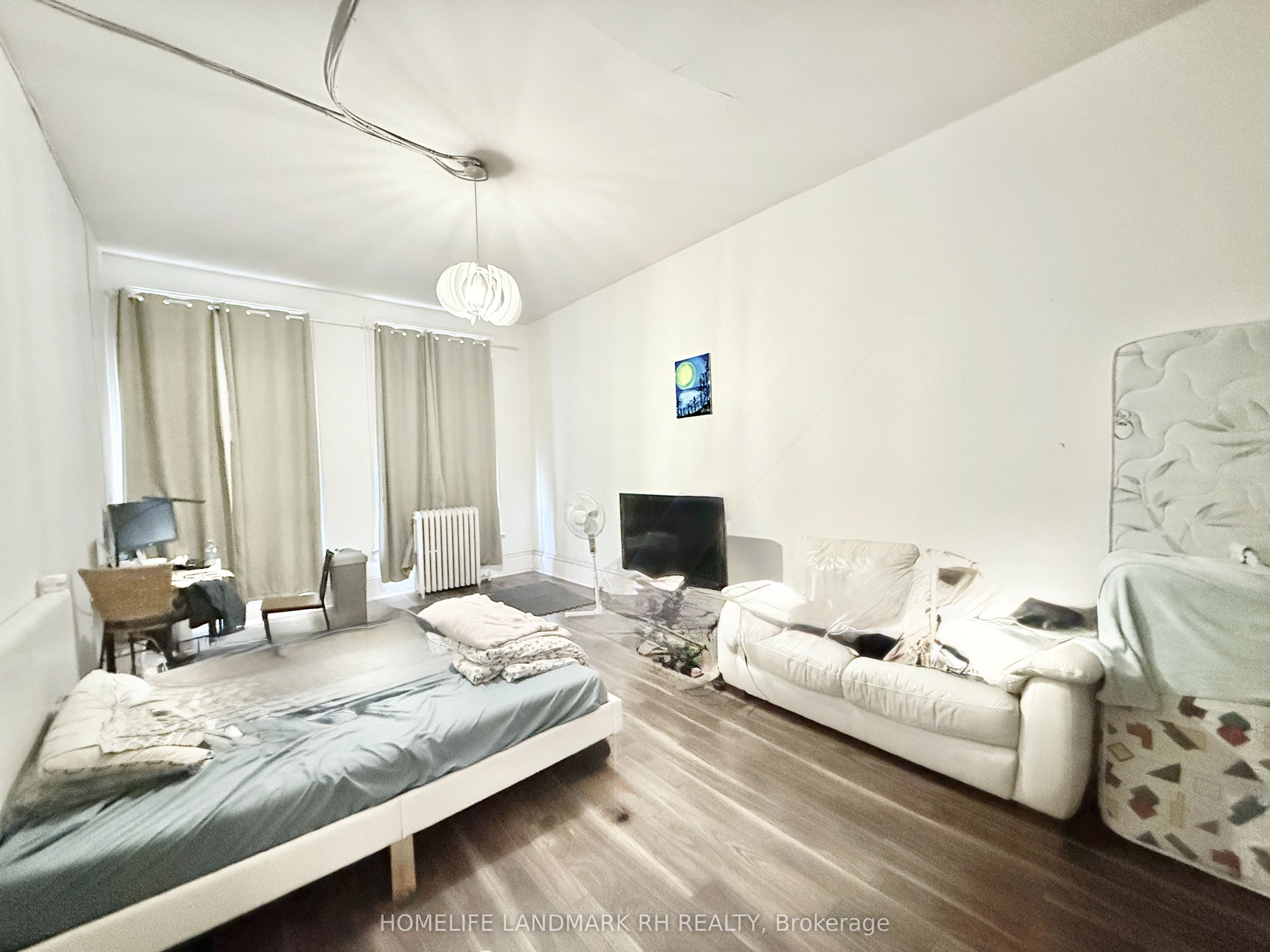 105-107 Brock Street S Property Photo 30